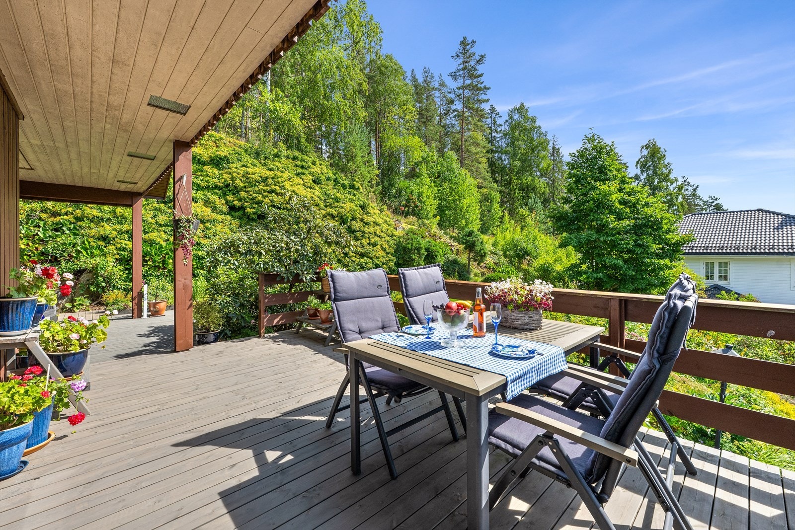 Sørvendt terrasse på 39 kvm. Galleribilde