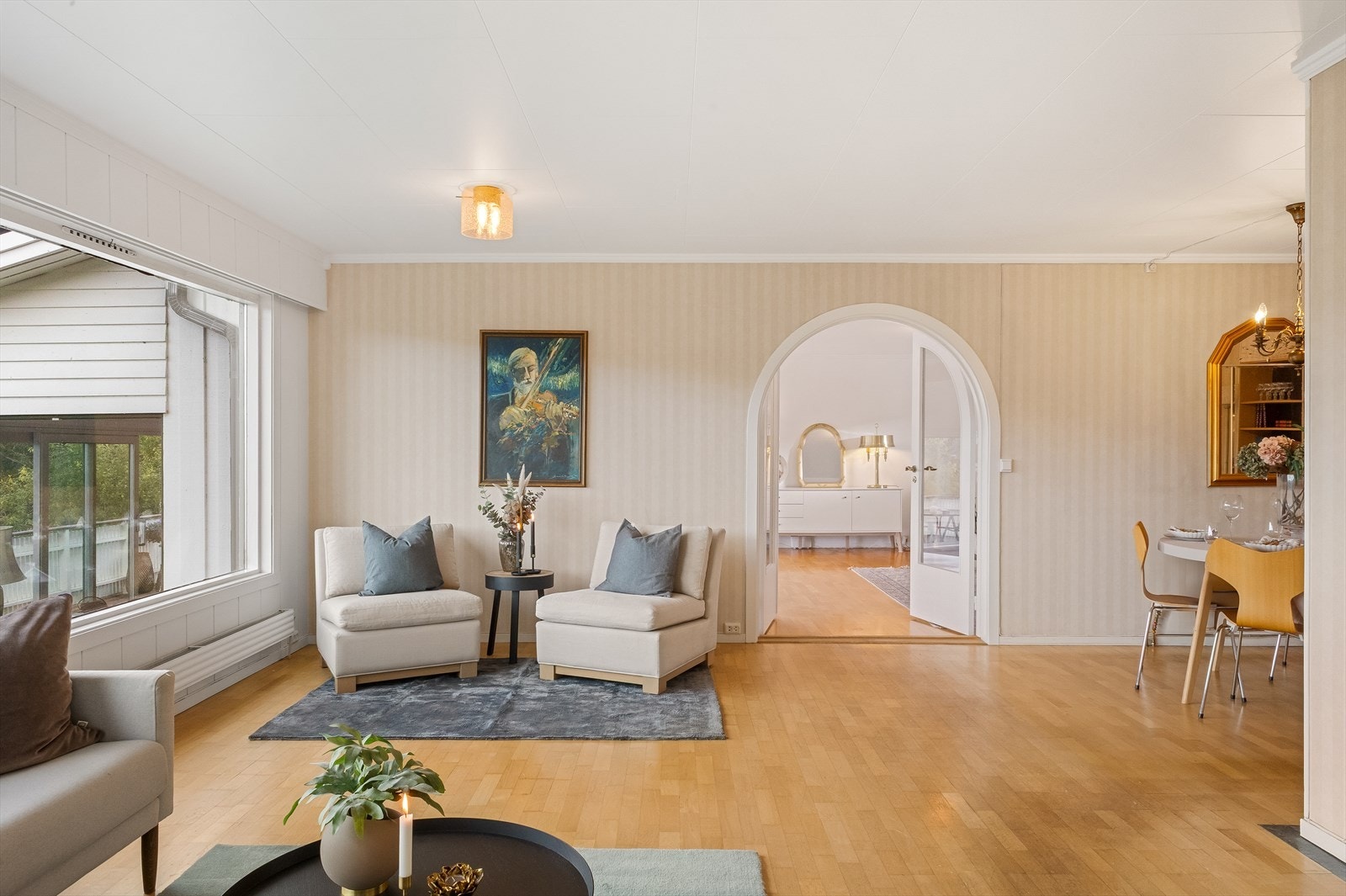 Boligen oser av en touch av det herskapelige, men er likefult dempet i uttrykket. Galleribilde