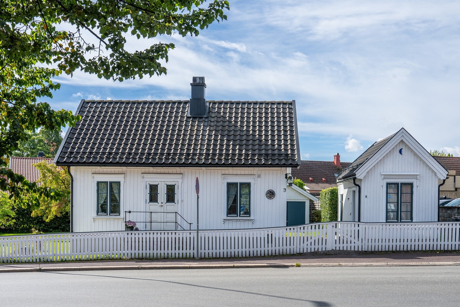 Velkomment til sjarmerende Nordre Enggate 3 - enebolig fra 1800-tallet i sentrum av Horten Galleribilde