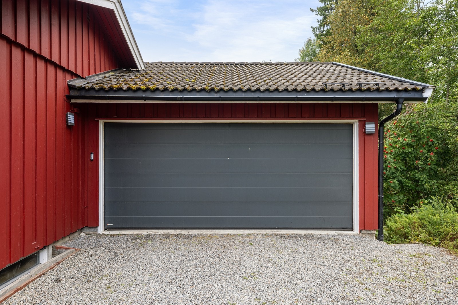Romslig dobbelgarasje Galleribilde