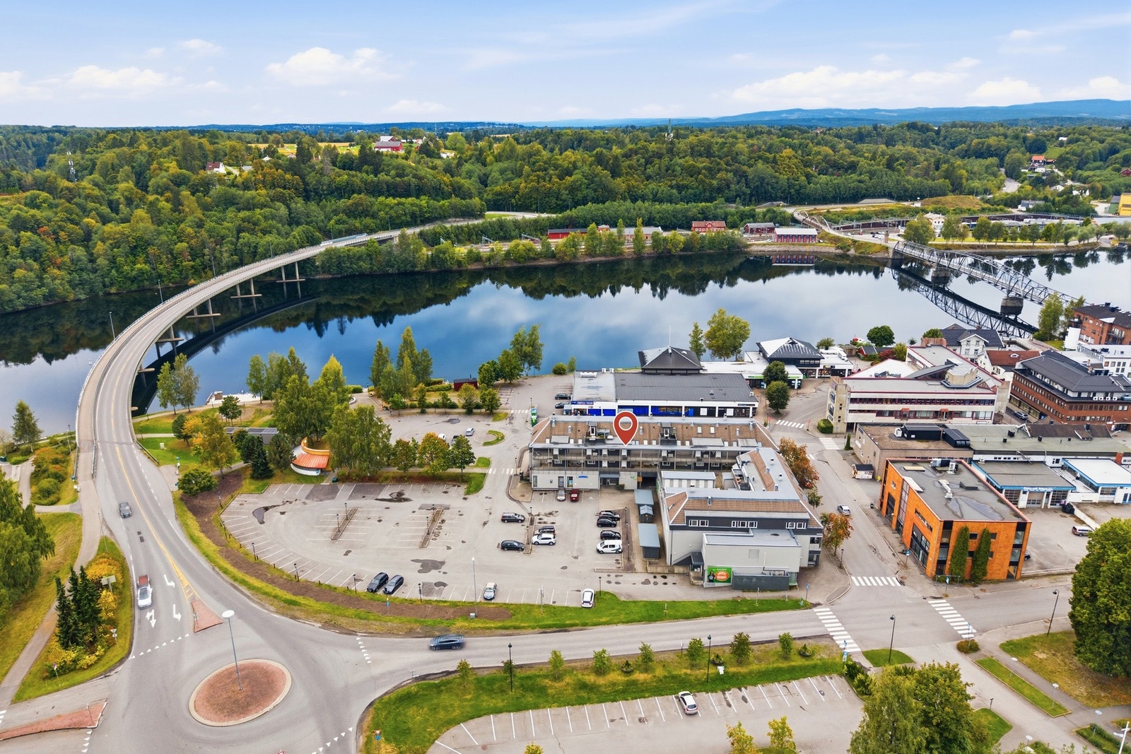 Dronebilde over nærområdet. Galleribilde