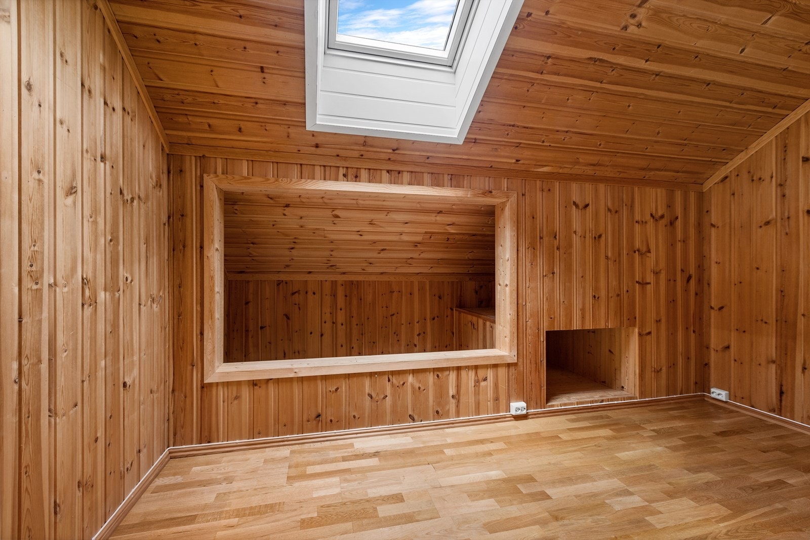 Soverom i 2 etg. (leilighet) Galleribilde