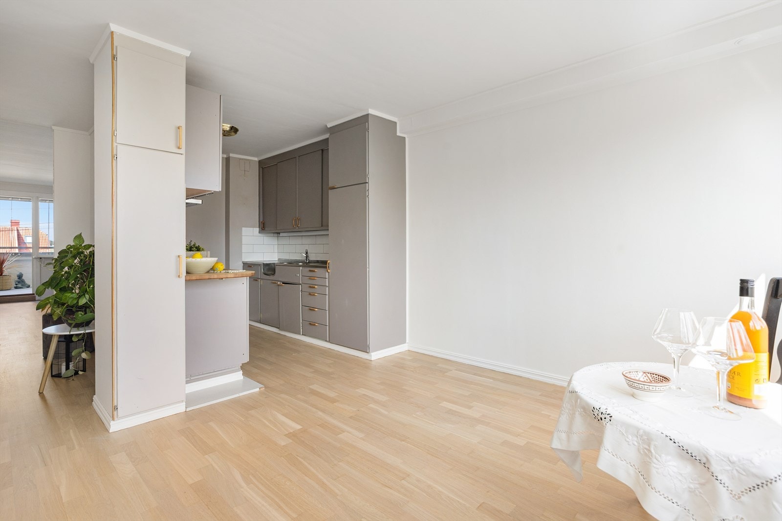 God plass til spisebord Galleribilde