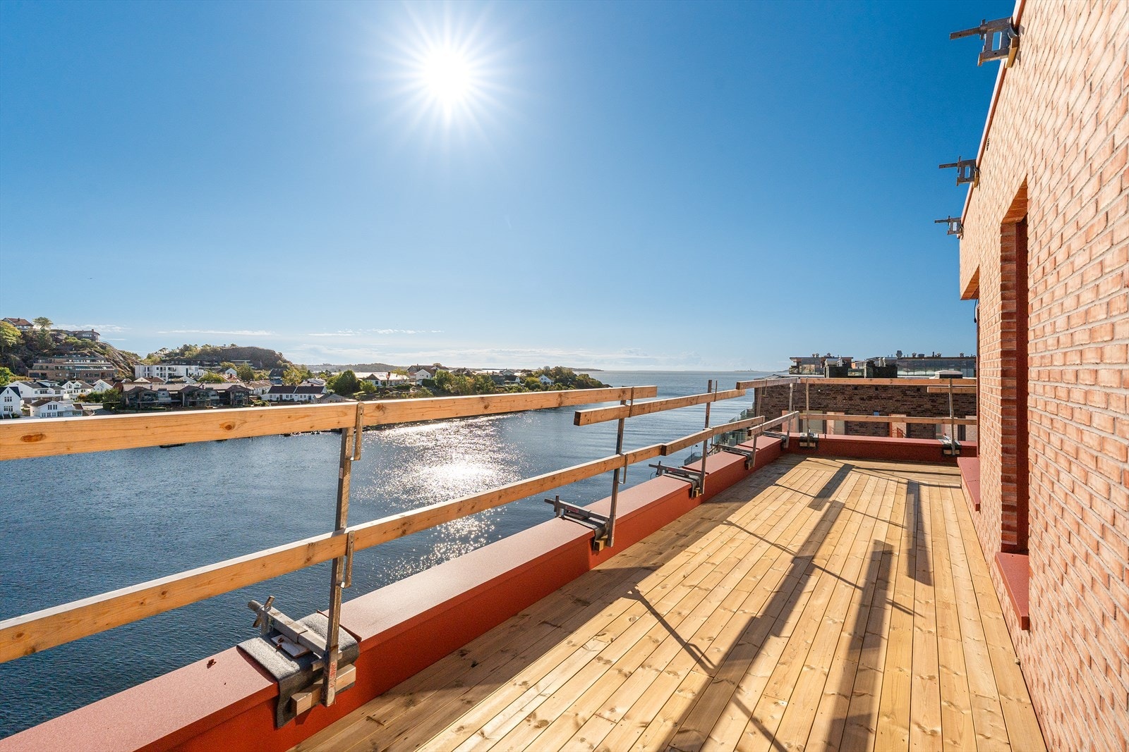 Terrasse mot øst Galleribilde