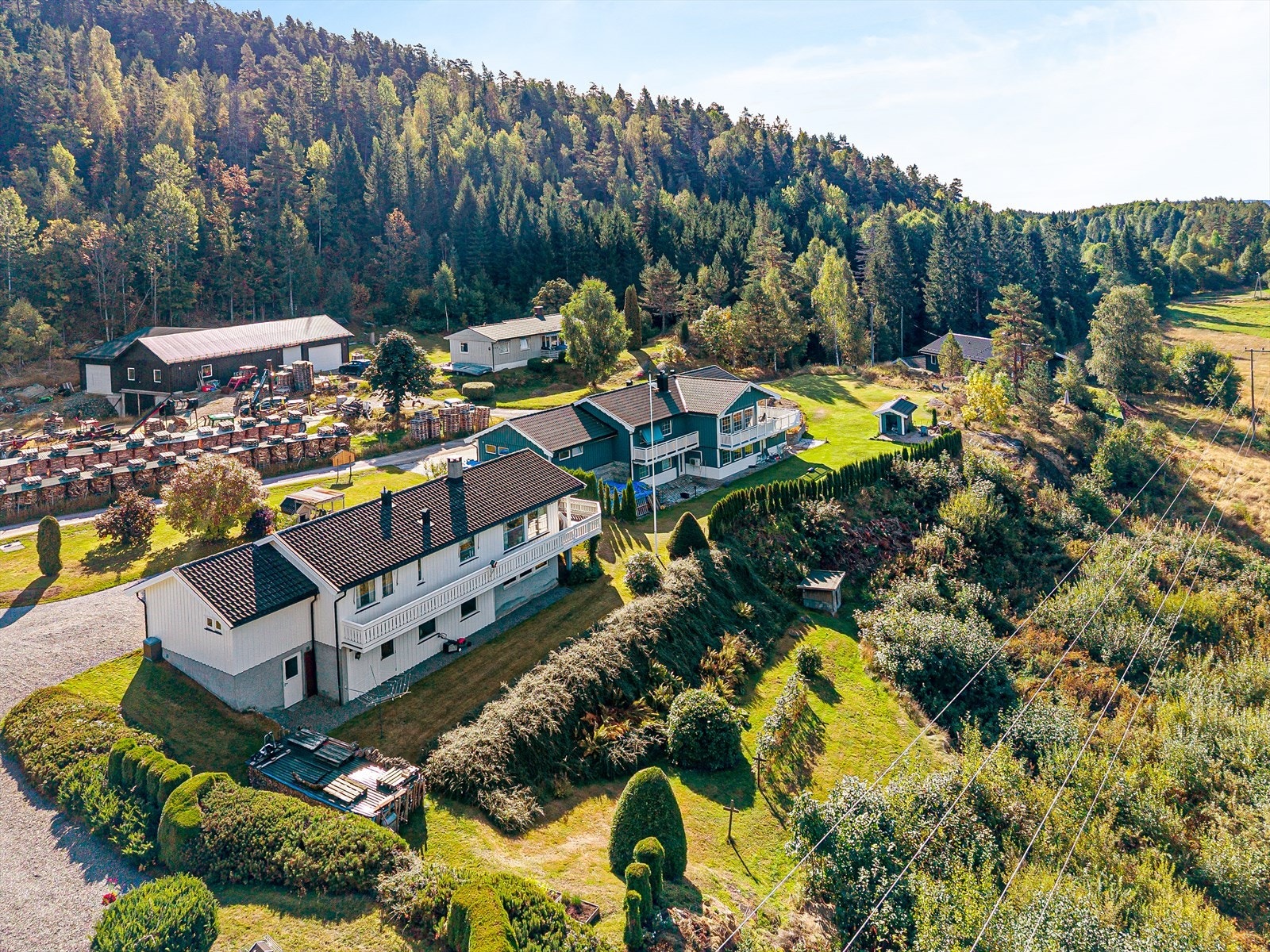 Det er kort avstand til golfbanen på Jønnevald. Galleribilde