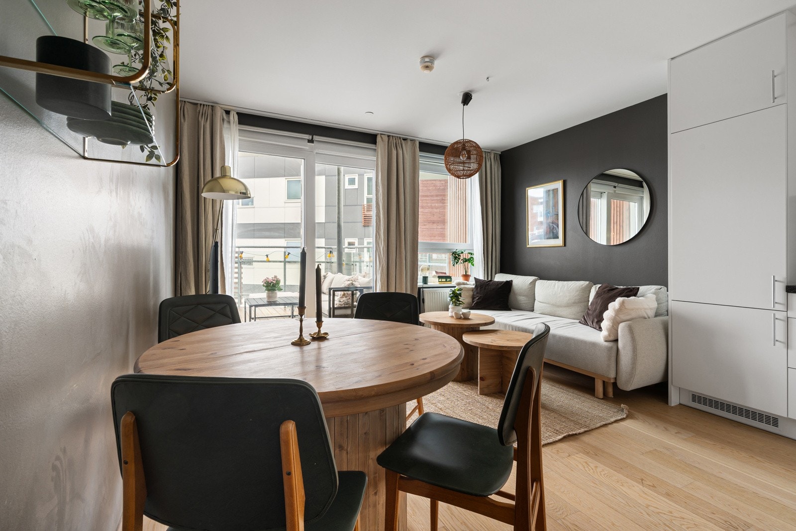 Leiligheten framstår godt tatt vare på og har et moderne og ordentlig helhetsinntrykk.