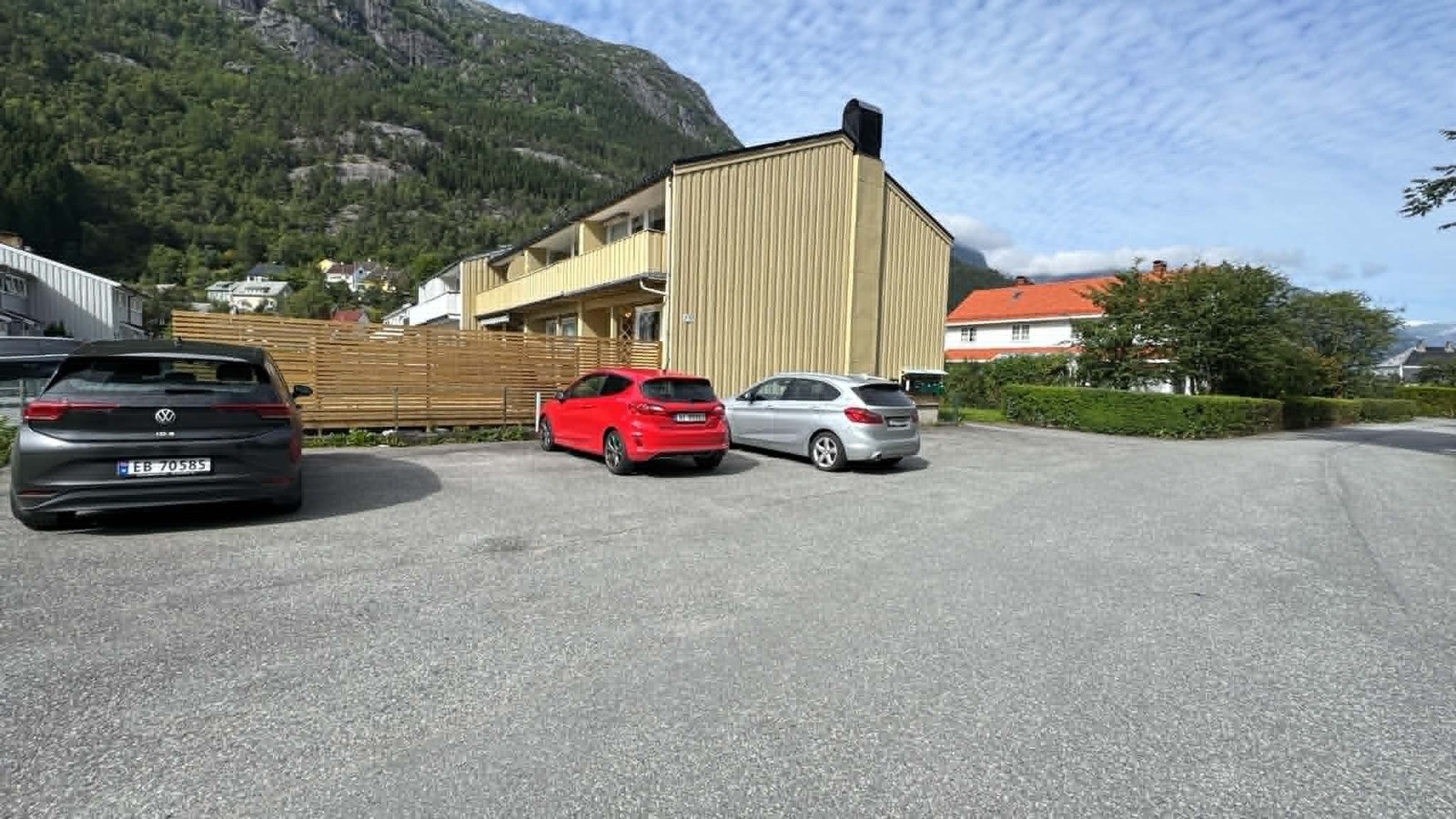 Parkering på siden av rekken Galleribilde