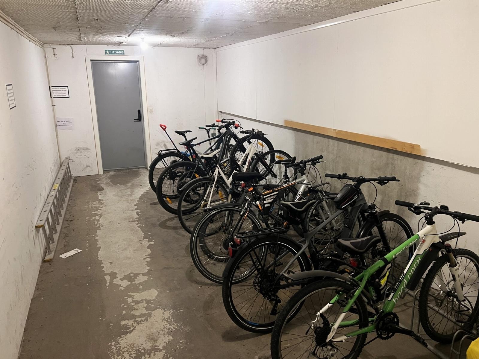 Direkte fra terreng er der sykkelparkeing Galleribilde