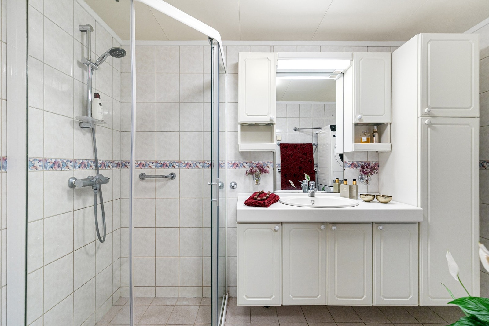 Deler av badet er gitt TG3 i tilstandsrapporten. Galleribilde