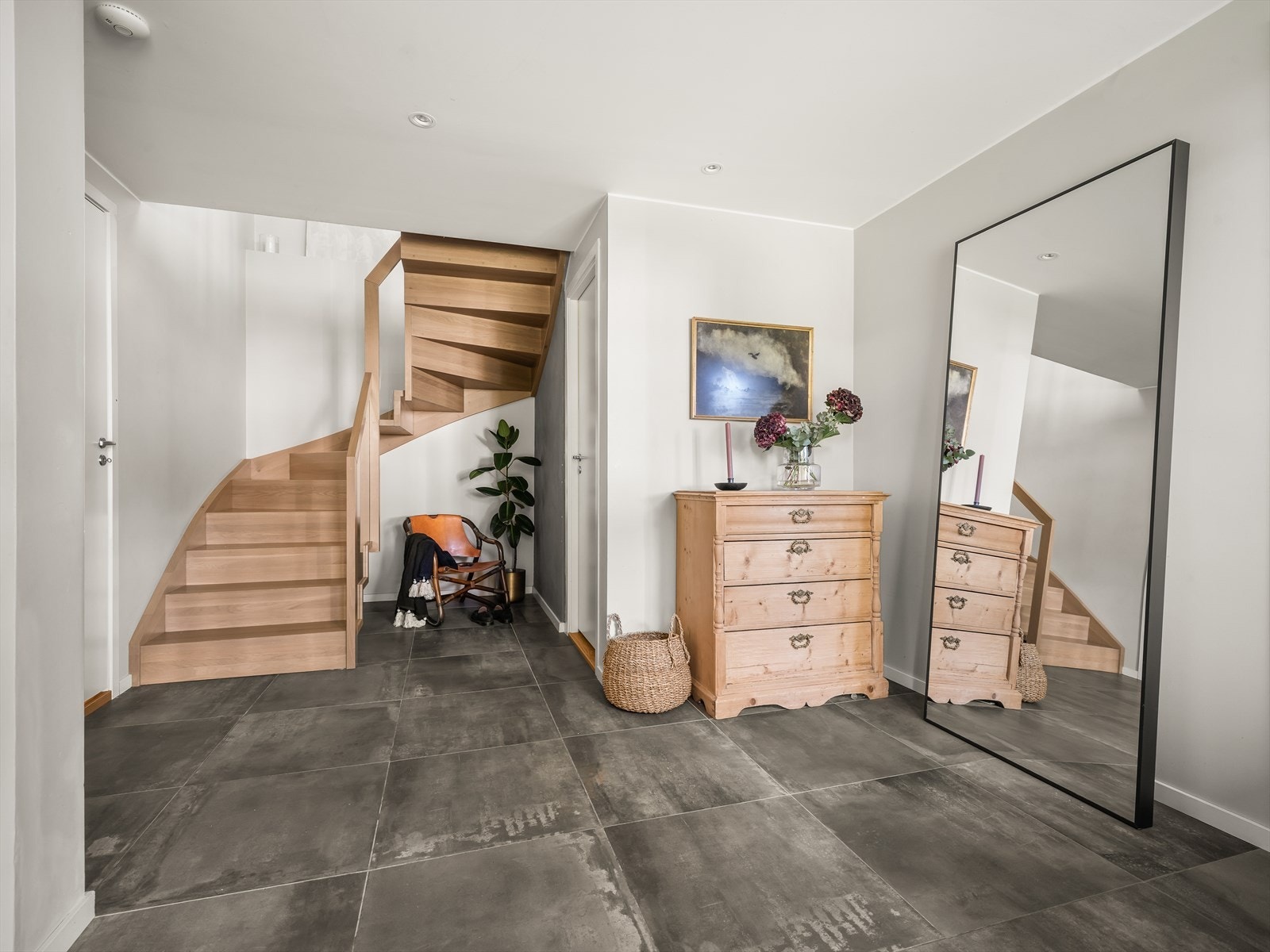 Trapperom opp til boligens 1.etasje. Galleribilde