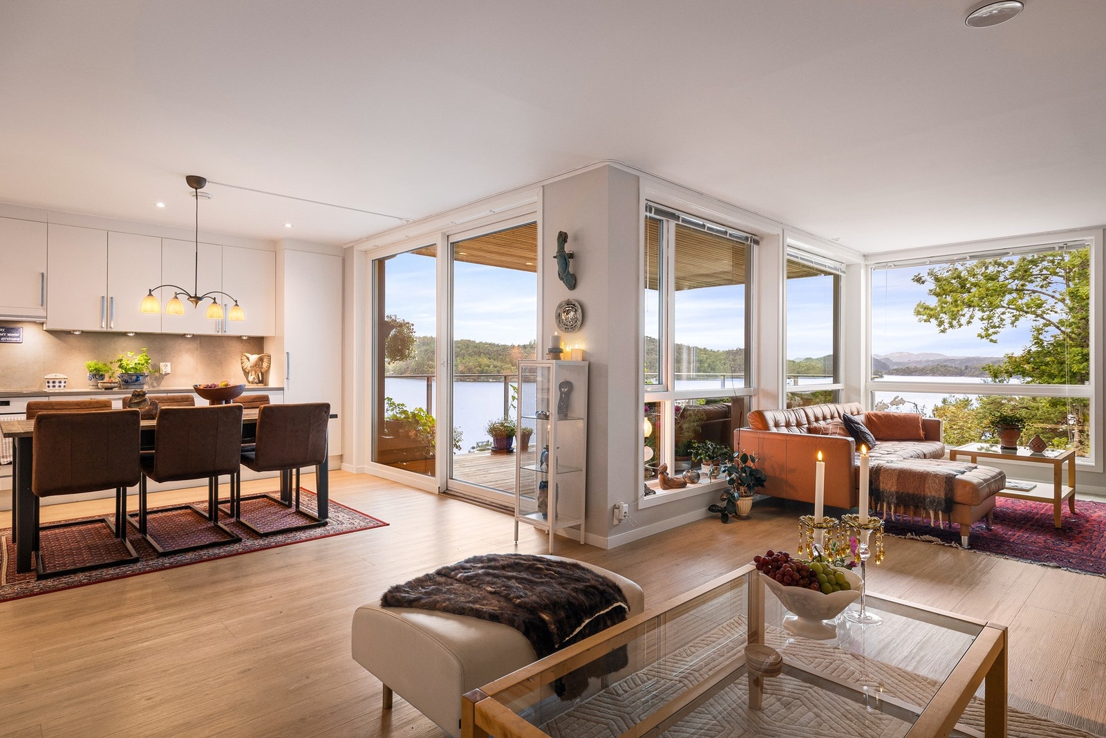 Velkommen til Sperrevikvegen 20 A - presentert av EIE Eiendomsmegling ved Espen Hjertholm! (Foto: Wilhelmsen) Galleribilde