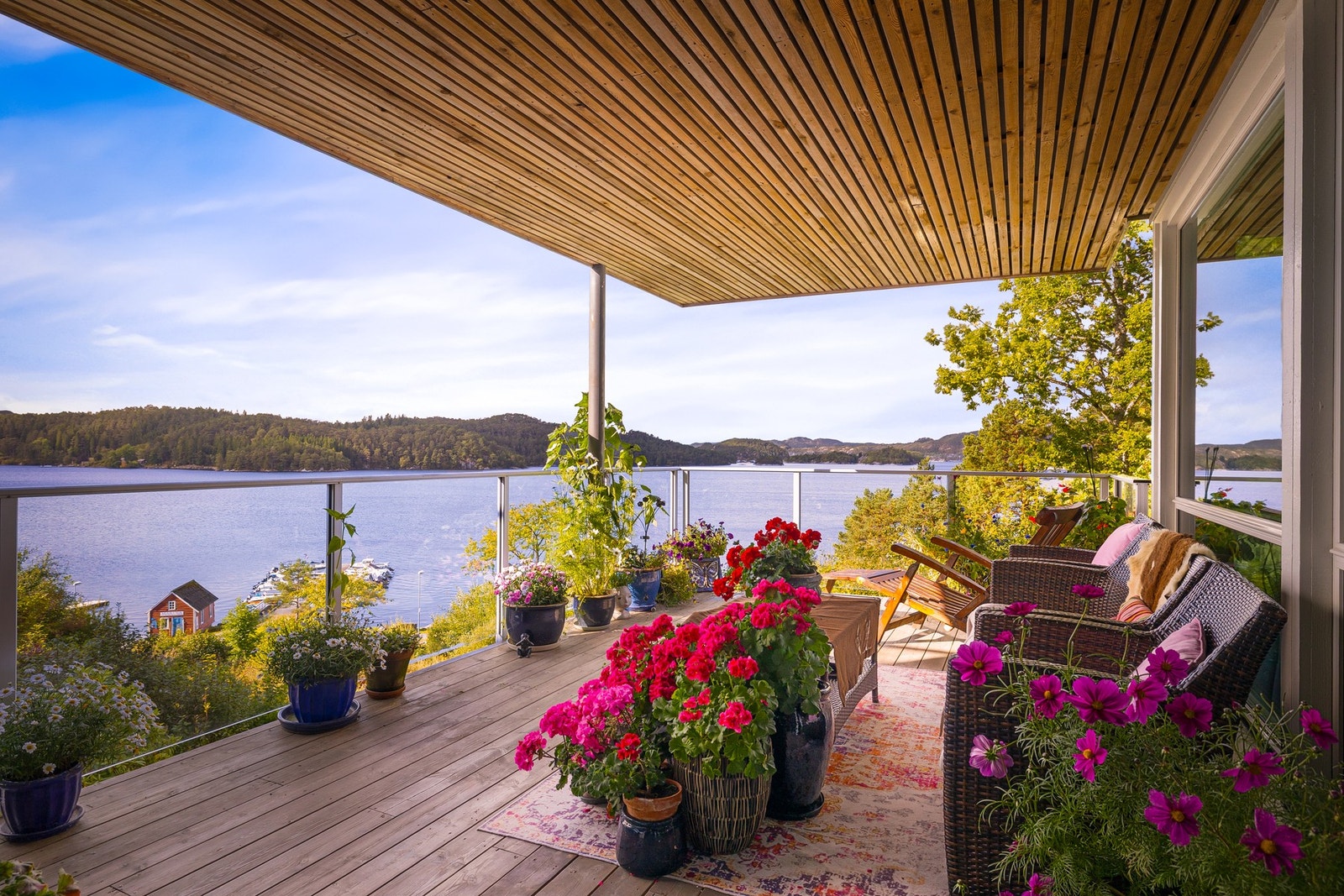 En lekker og innbydende leilighet med en fantastisk beliggenhet ved Lysefjorden. Galleribilde