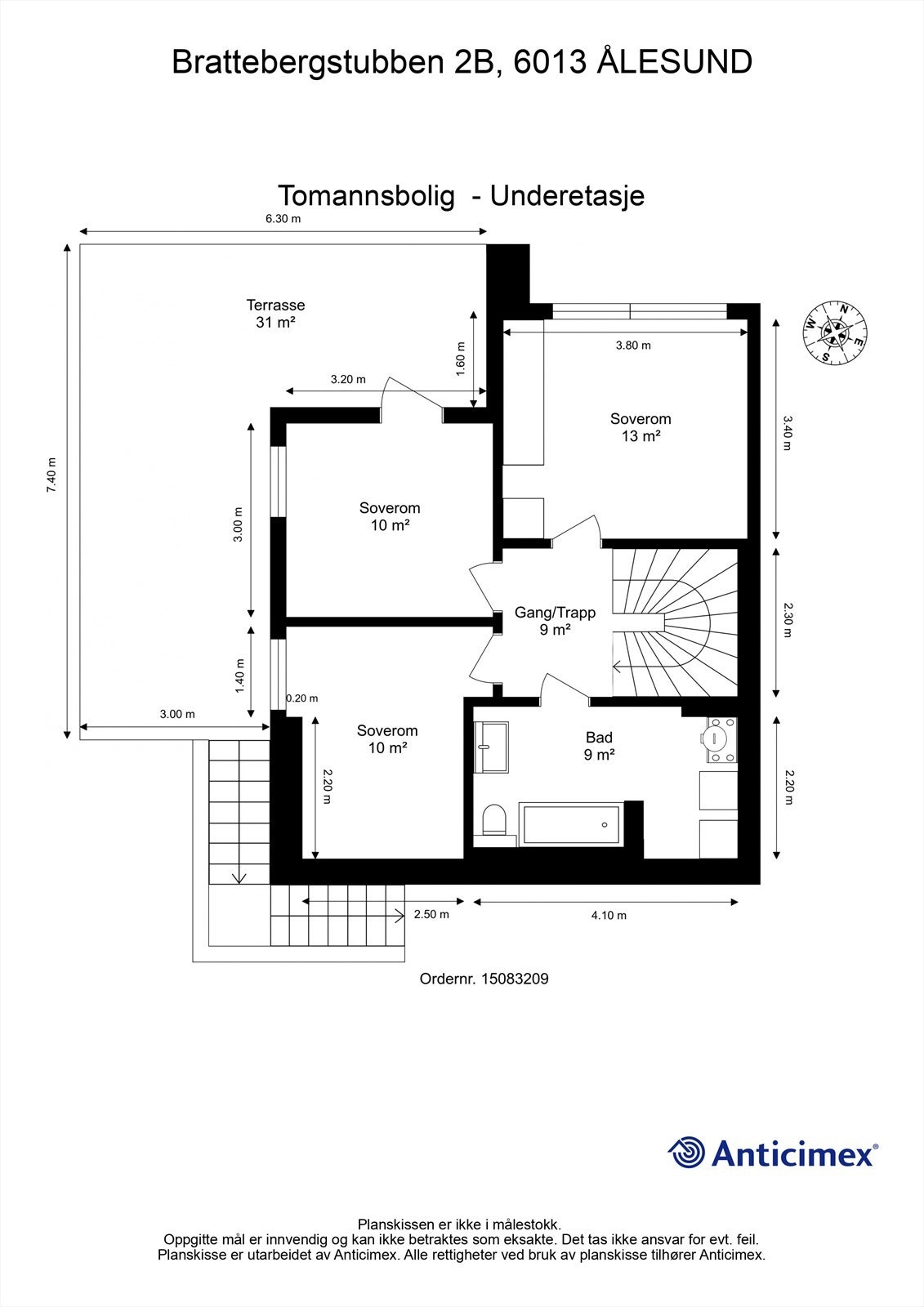 1. etasje inneholder tre soverom, bad og gang. Ett soverom har utgang til terrasse. Galleribilde