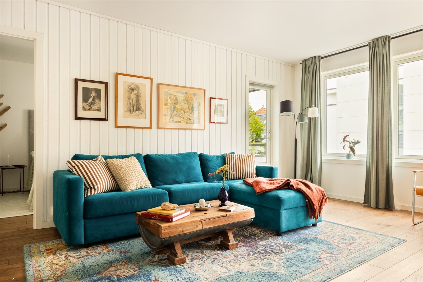 - Her får man plass til både sofa- og spisegruppe om ønskelig - Galleribilde