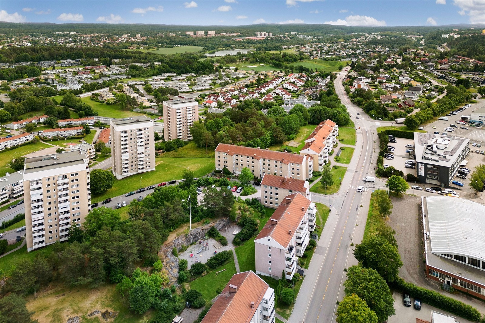 Området på Manglerud og Ryen kombinerer etablerte nabolag med kort vei til naturen. Galleribilde
