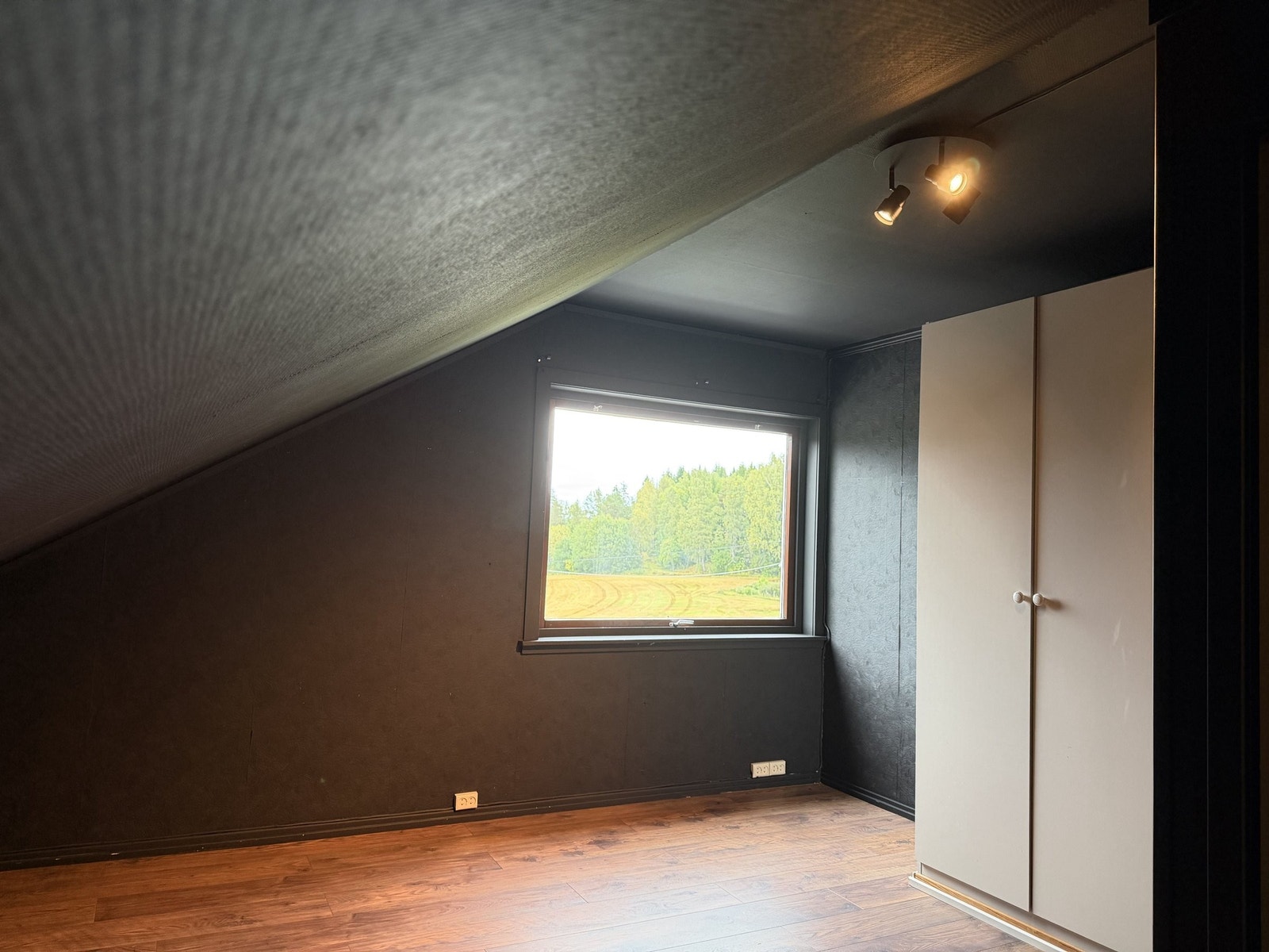 Soverom 2, før boligstyling. Galleribilde
