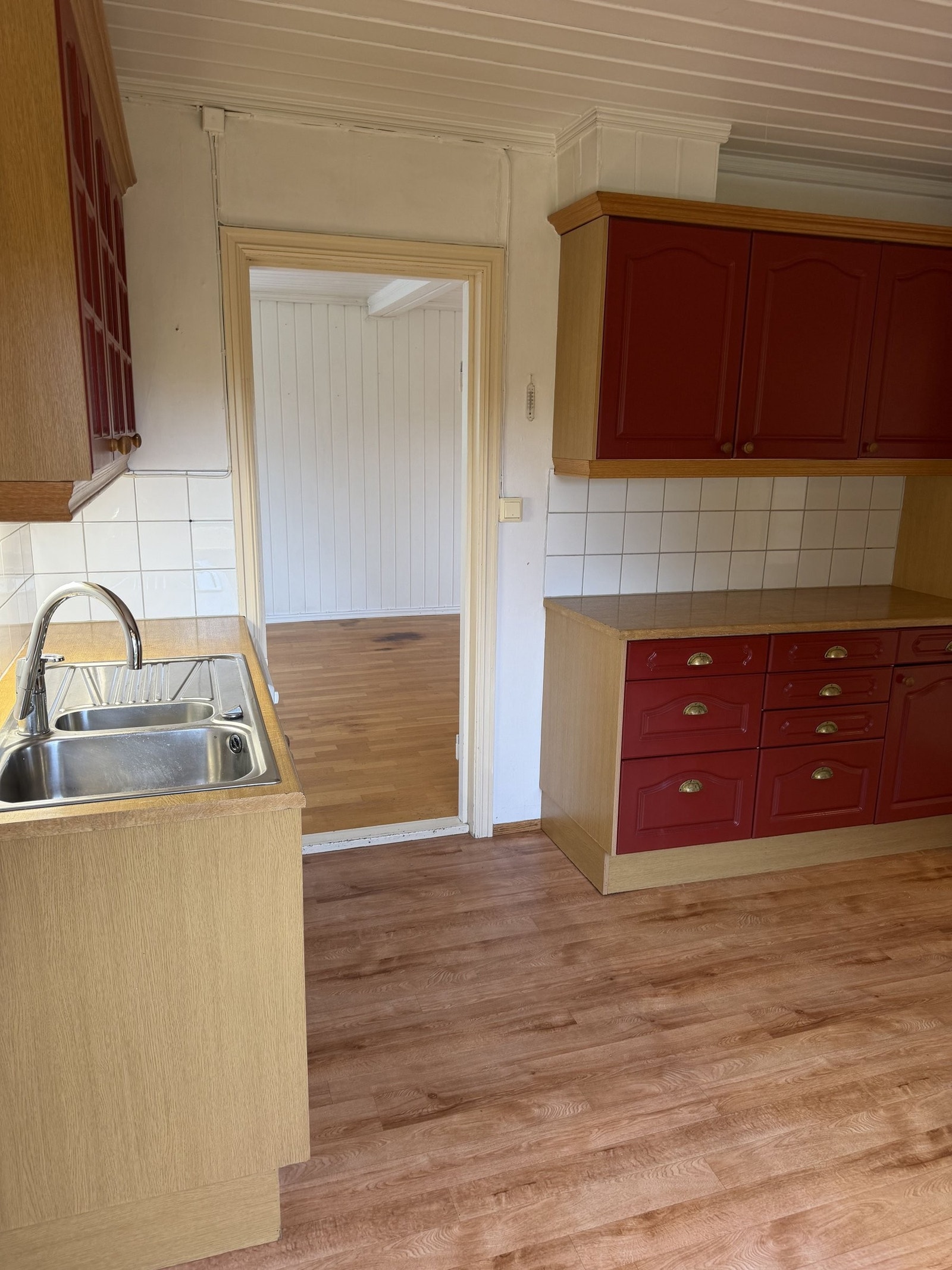 Kjøkken, før boligstyling. Galleribilde