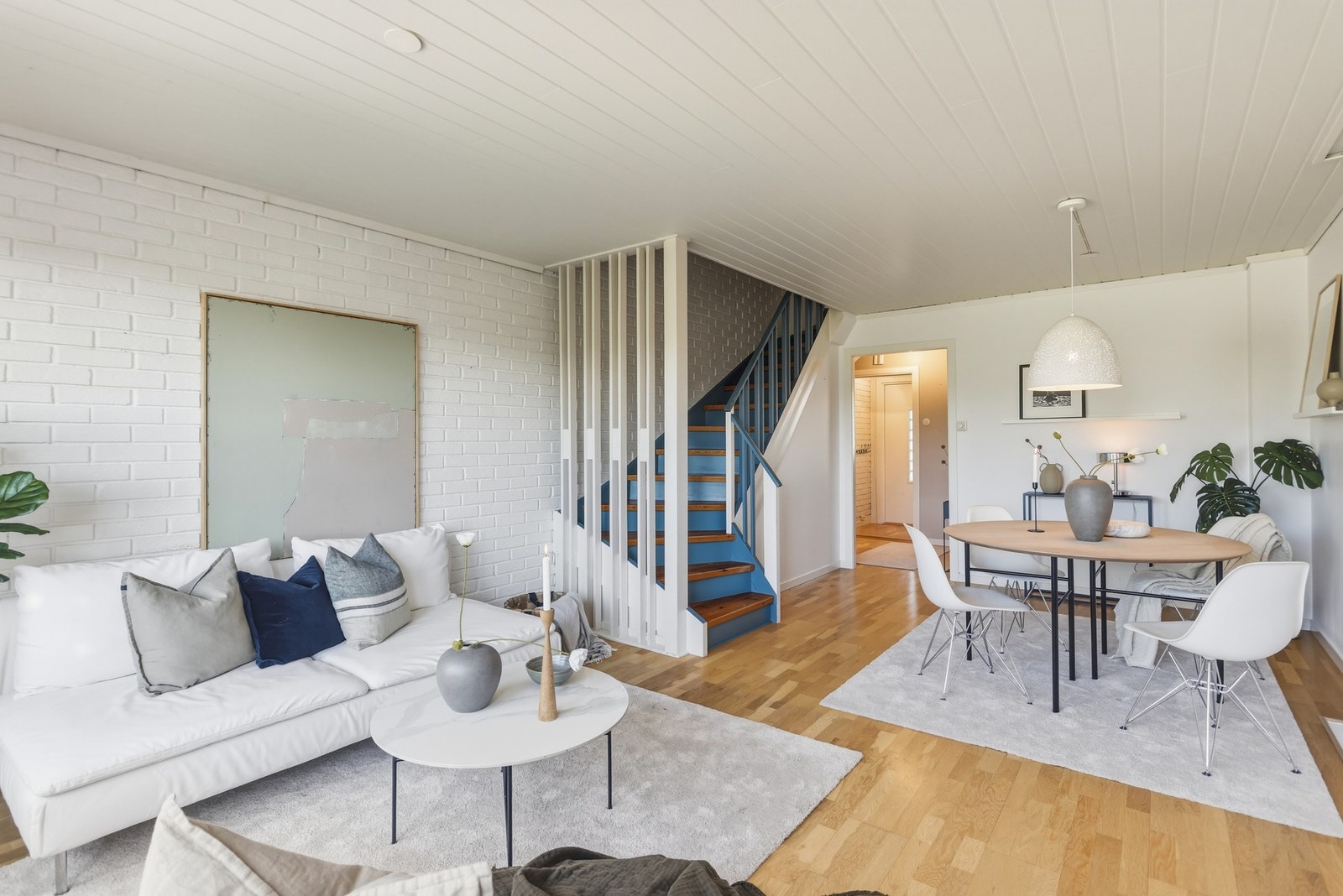 Leiligheten går over 3 plan Galleribilde