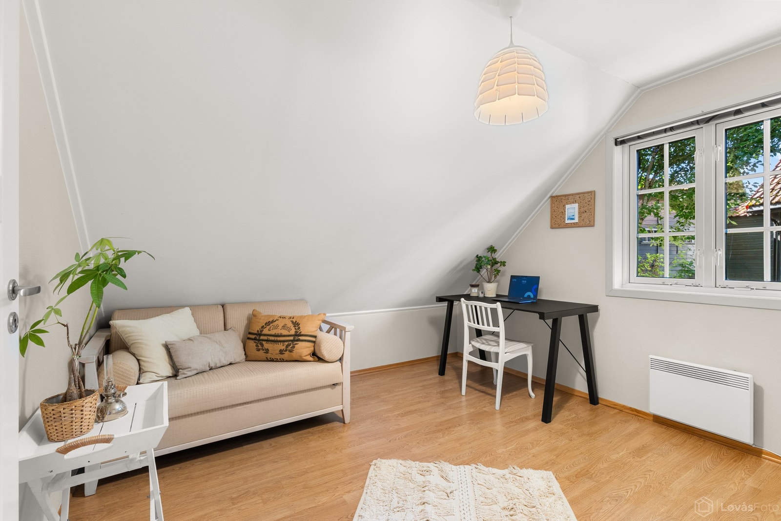Også dette rommet har en god størrelse og fleksible bruksmuligheter. Galleribilde