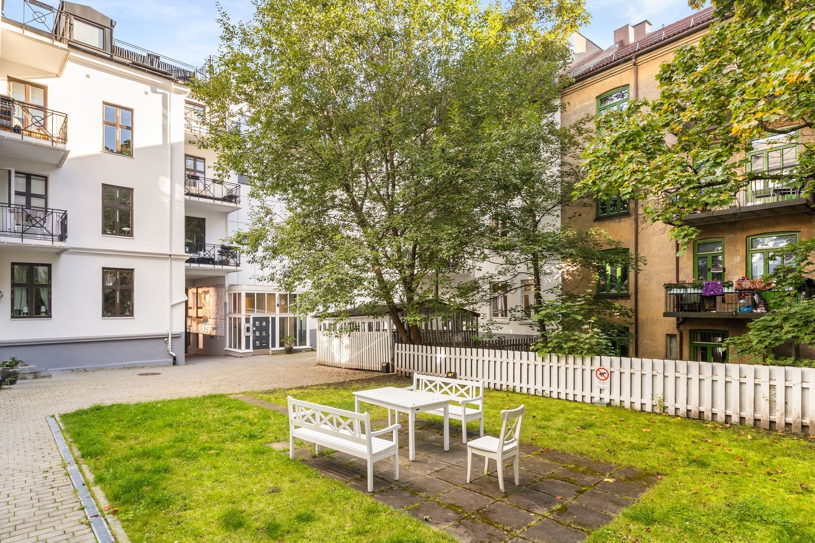 Sameiet har en rolig og hyggelig bakgård. Galleribilde