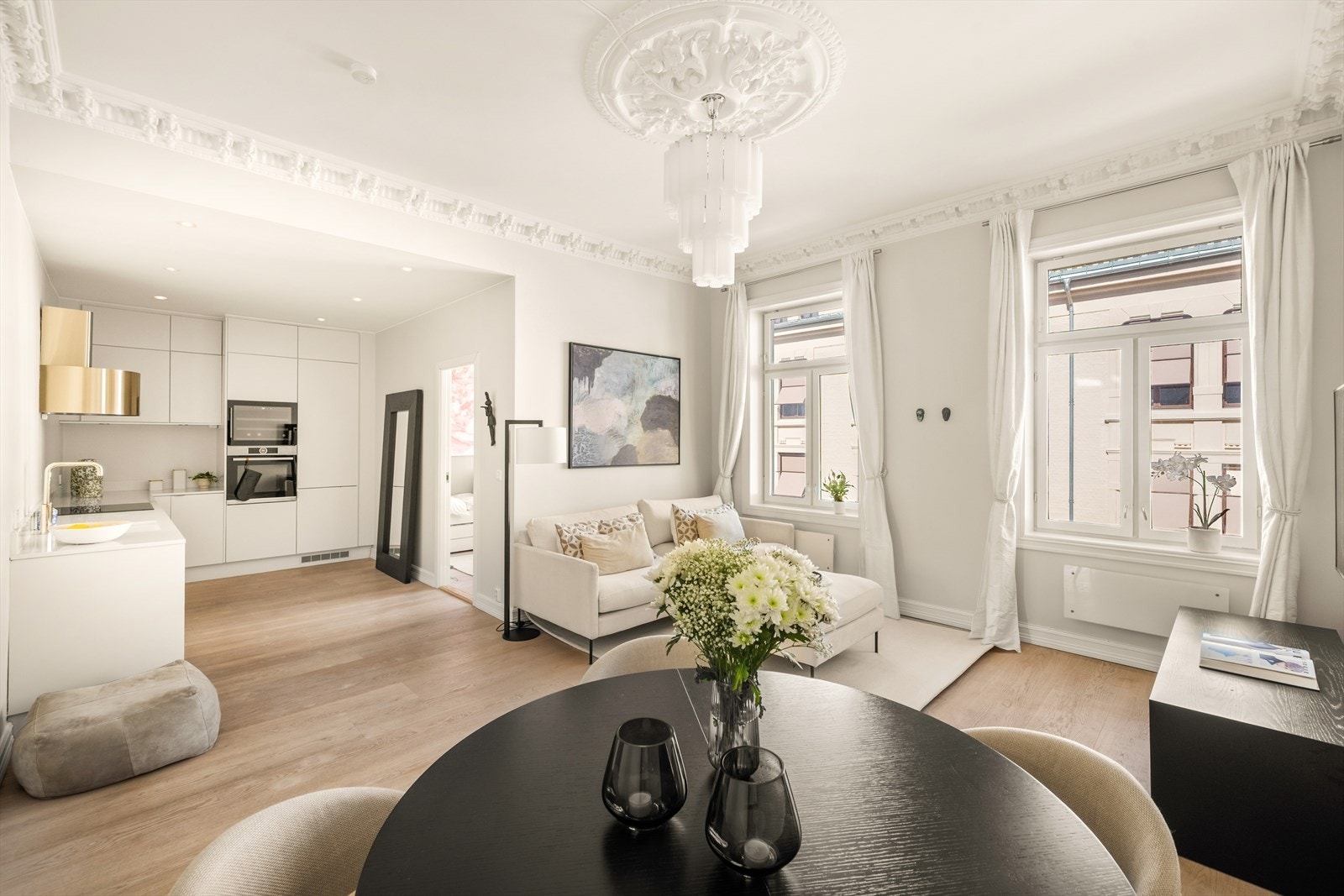 Leiligheten ble pusset opp i 2020 med moderne og stilrene løsninger. Galleribilde