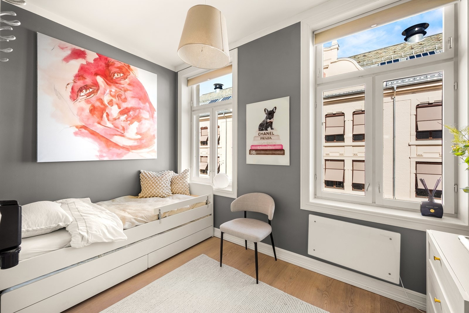 Soverom nr. 2 egner seg ypperlig som kontor eller gjesterom. Galleribilde