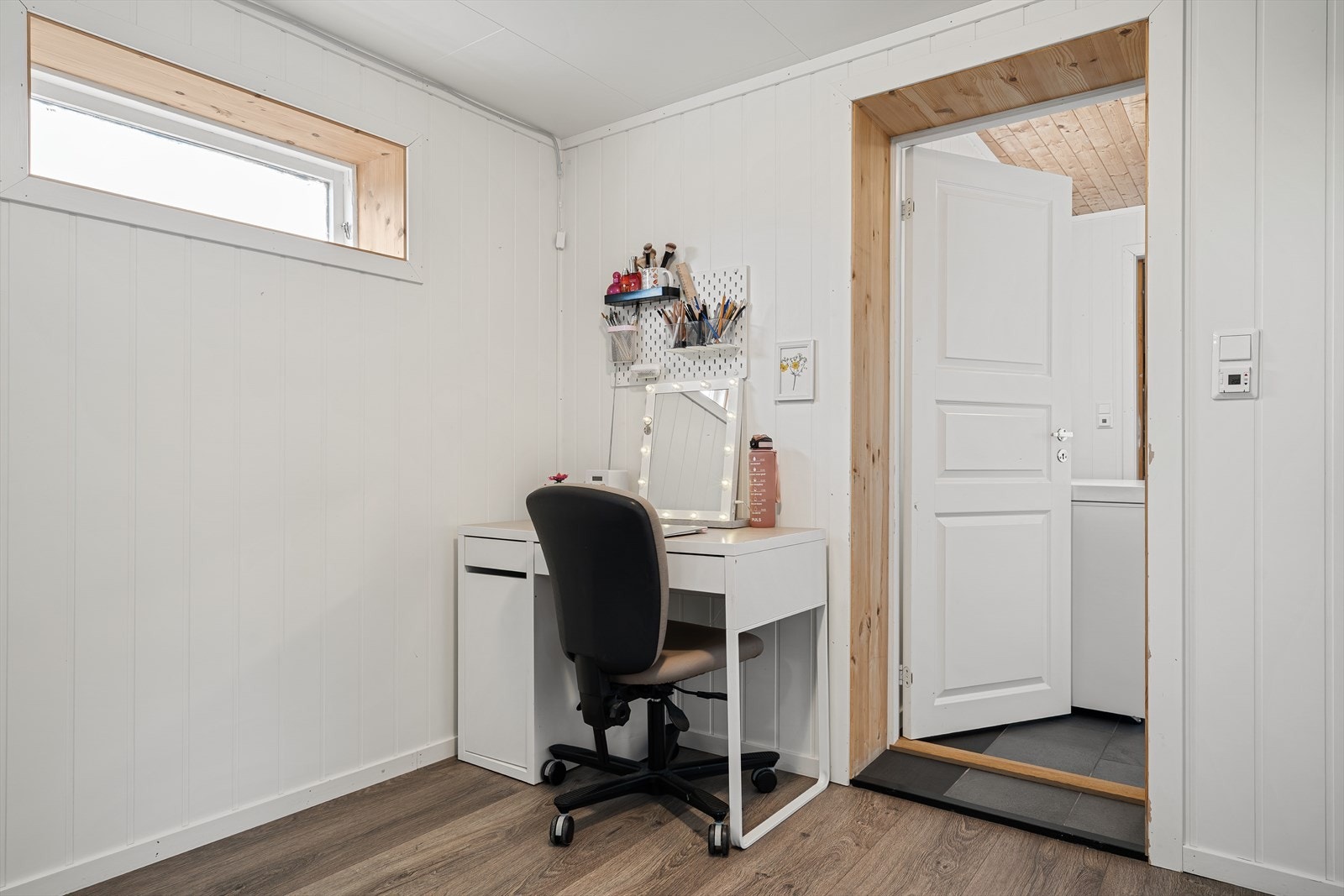 Rommet er ikke godkjent som rom for varig opphold/soverom. Galleribilde