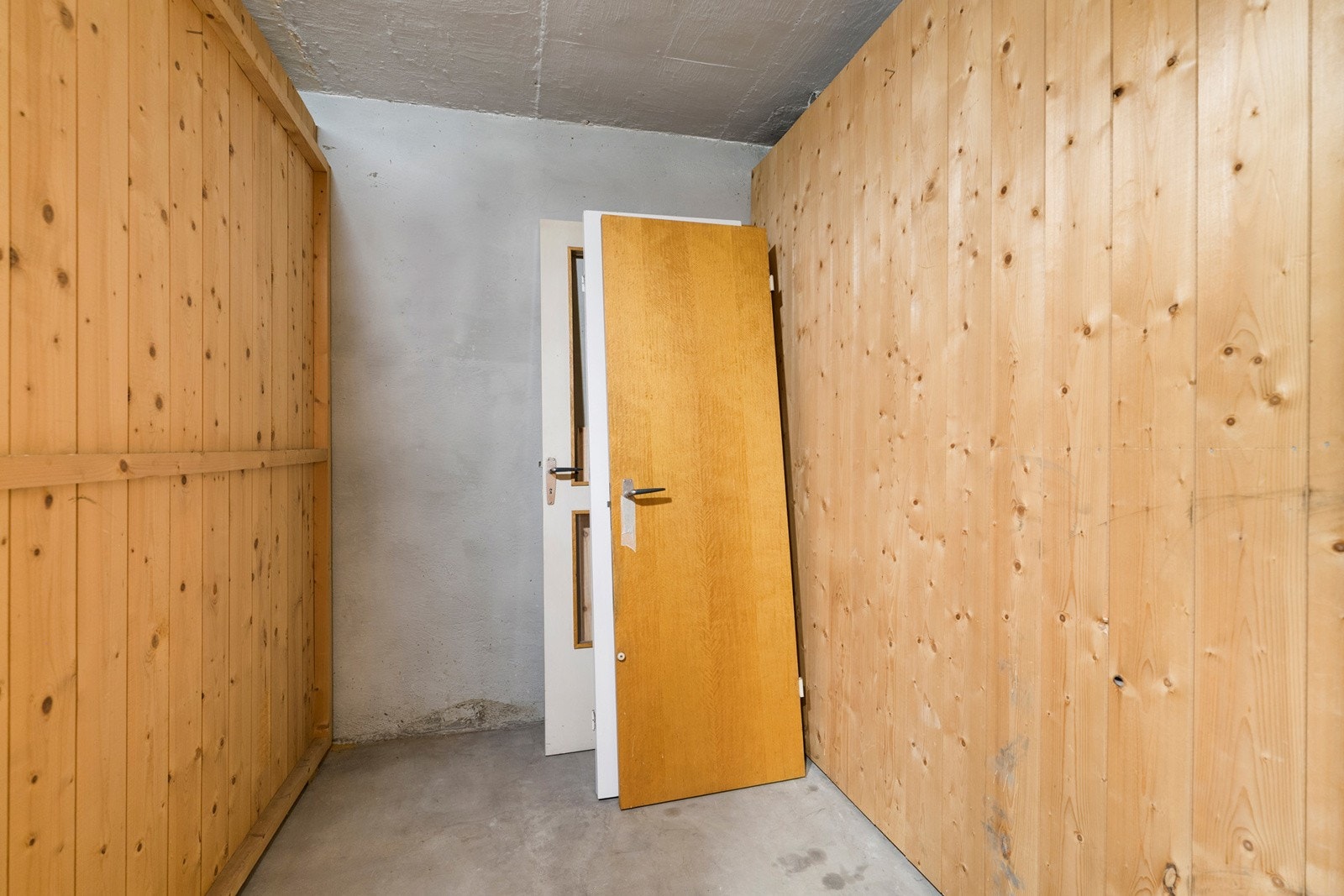 Leiligheten disponerer en kjellerbod ca. 4 kvm merket "916" Galleribilde