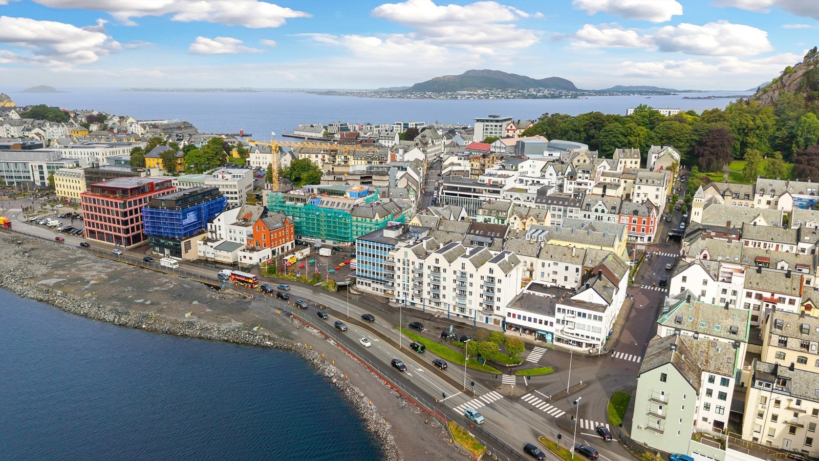 Dronebilde mot bygården. Galleribilde