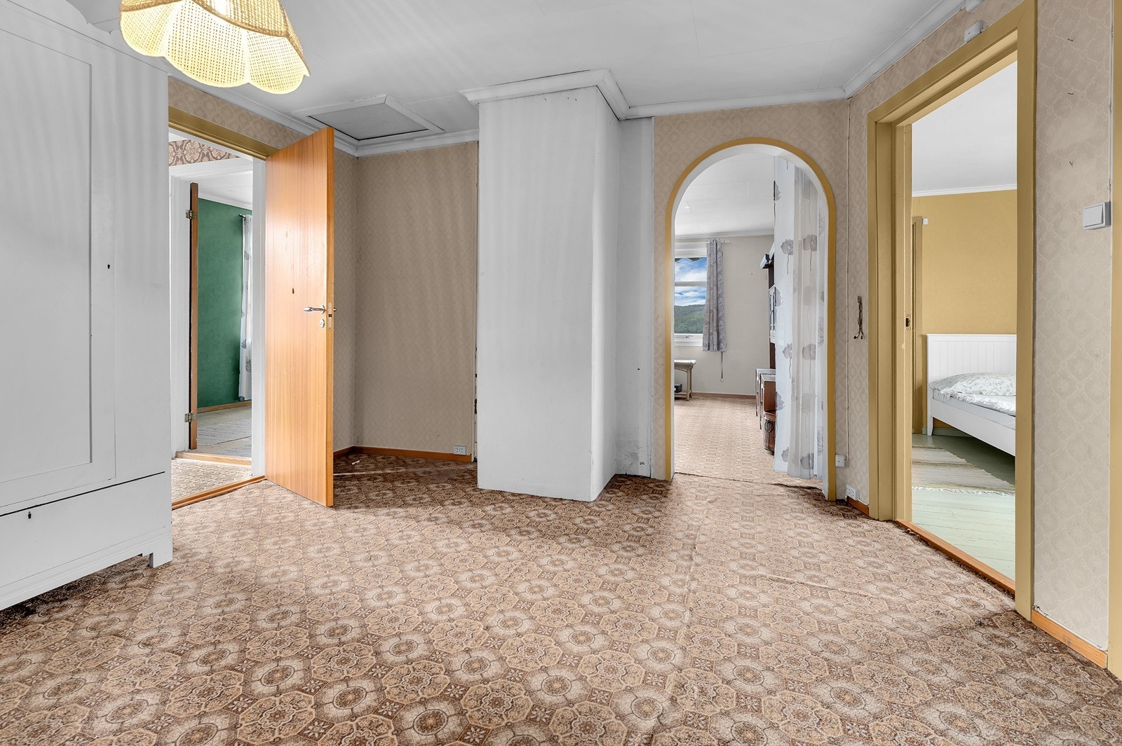Gangen i andre etasje har adkomsten til de andre rommene. Galleribilde