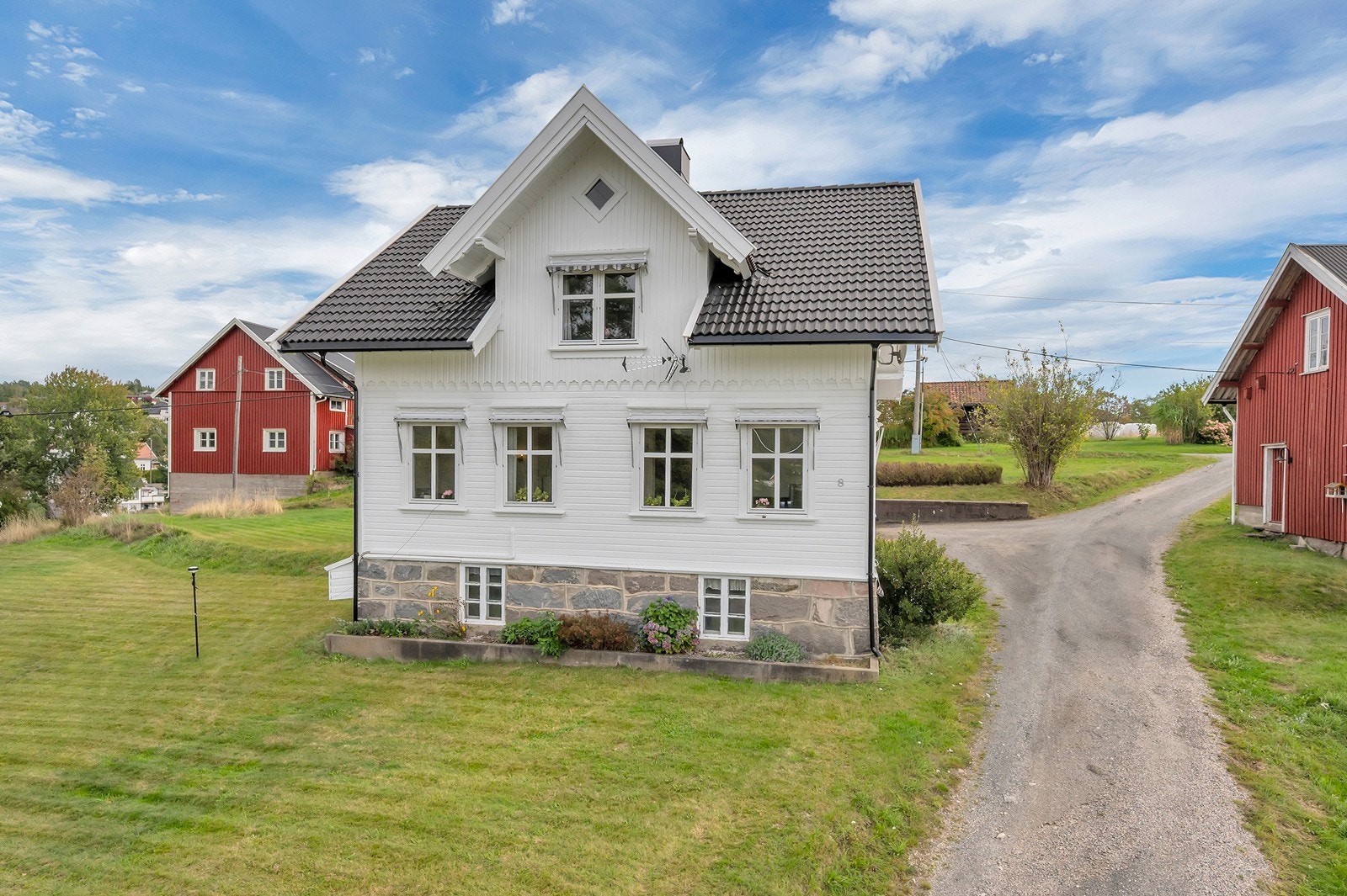 Velkommen til Rennehaven 8 presentert av Eiendomsmegler Norge v/Runar Høygilt! Galleribilde