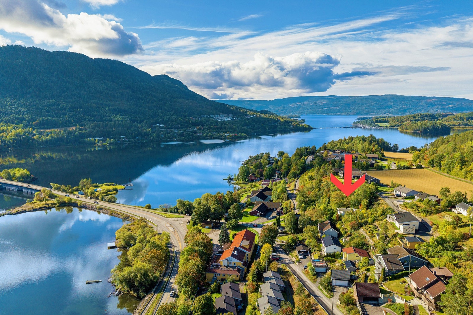 Åse Malene Holm Løvli v/Privatmegleren har gleden av å presentere Rudsøgardsveien 3! Galleribilde