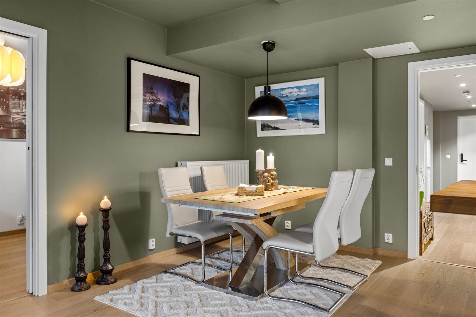 Her er det lagt tilrette for at venner og familie kan samles for hyggelige middagsselskaper. Galleribilde