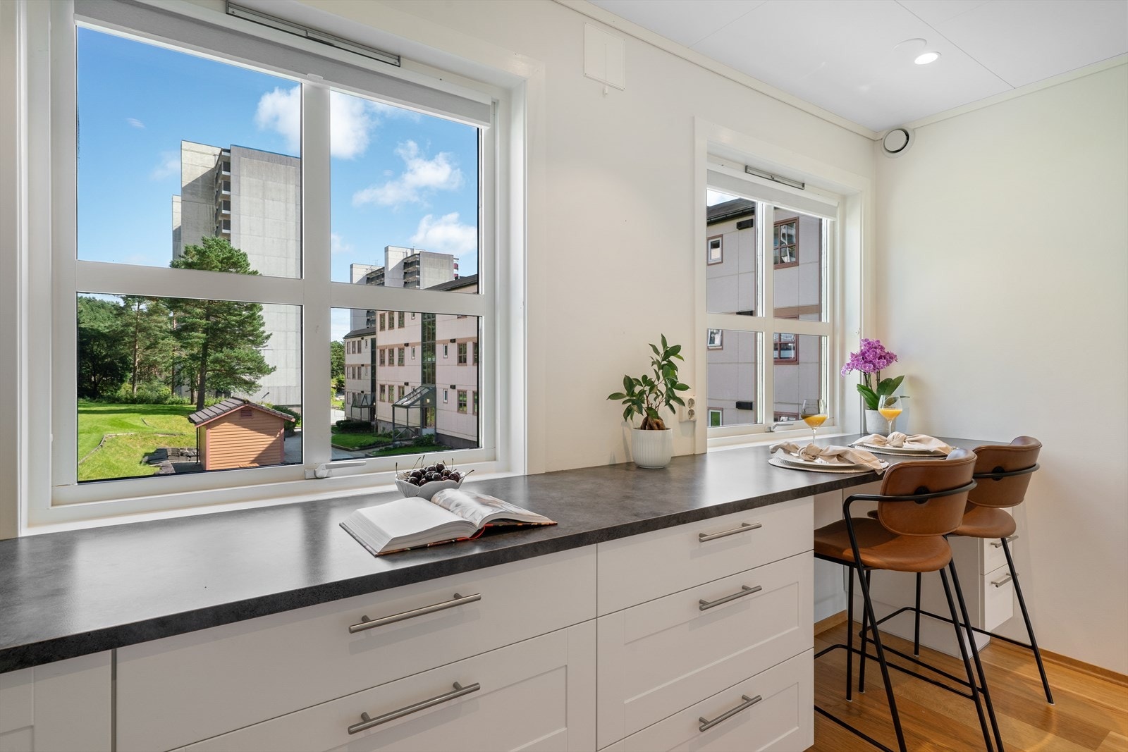 - Mulighet for felles parkeringsplass og leie av parkering i borettslaget - Galleribilde