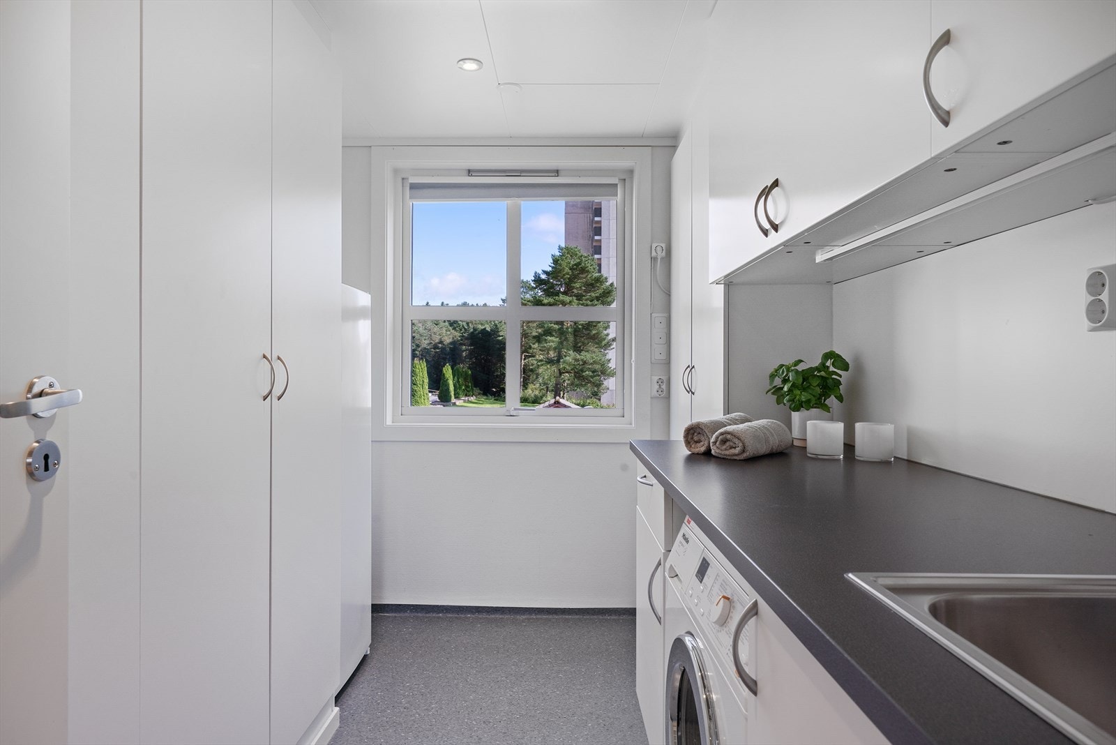 - Vaskerommet måler 6,4 m² - Galleribilde