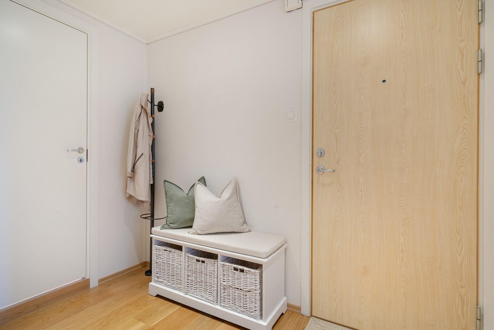 - Gangen måler 7,7 m² - Galleribilde