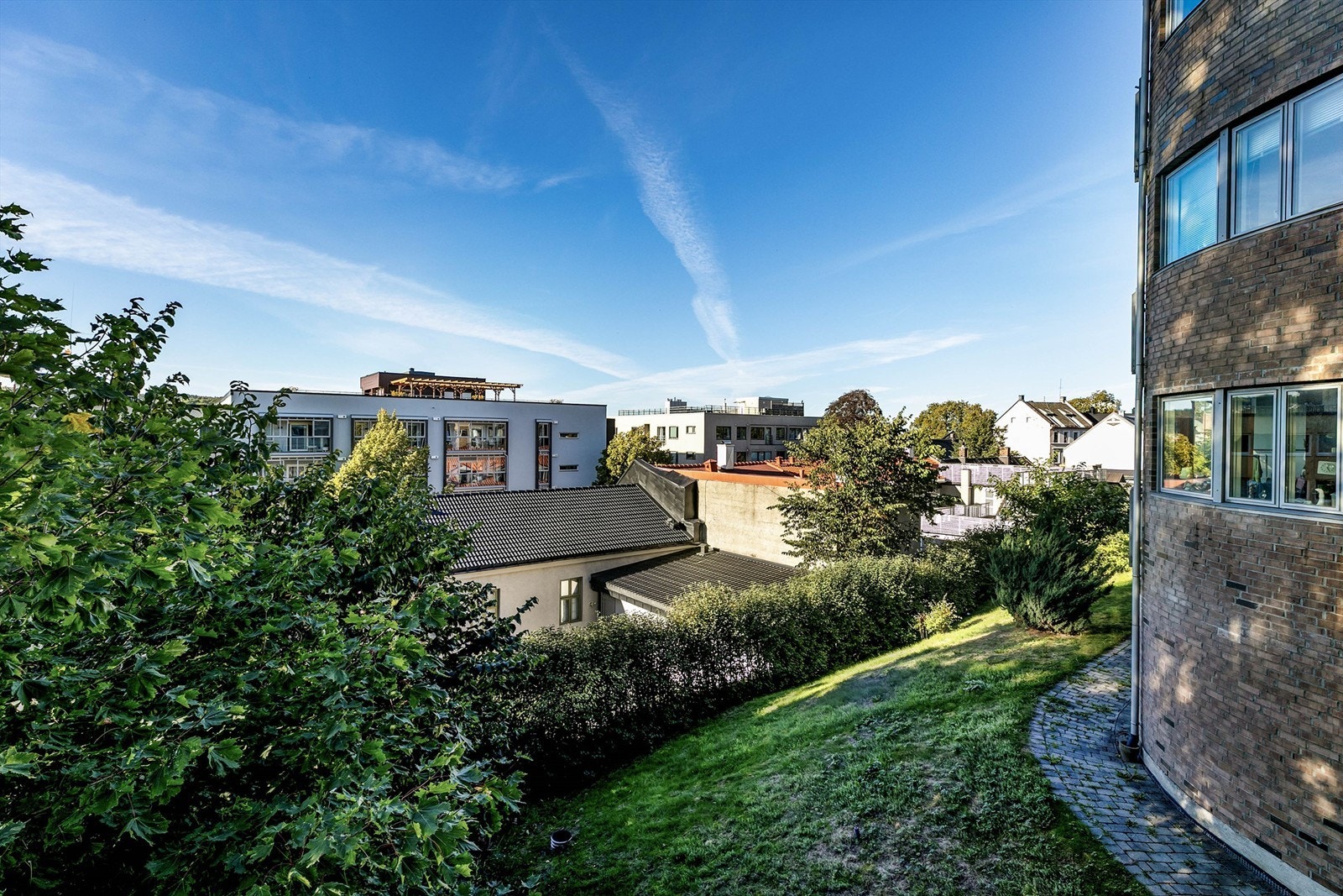 Utsyn fra verandaen. Galleribilde