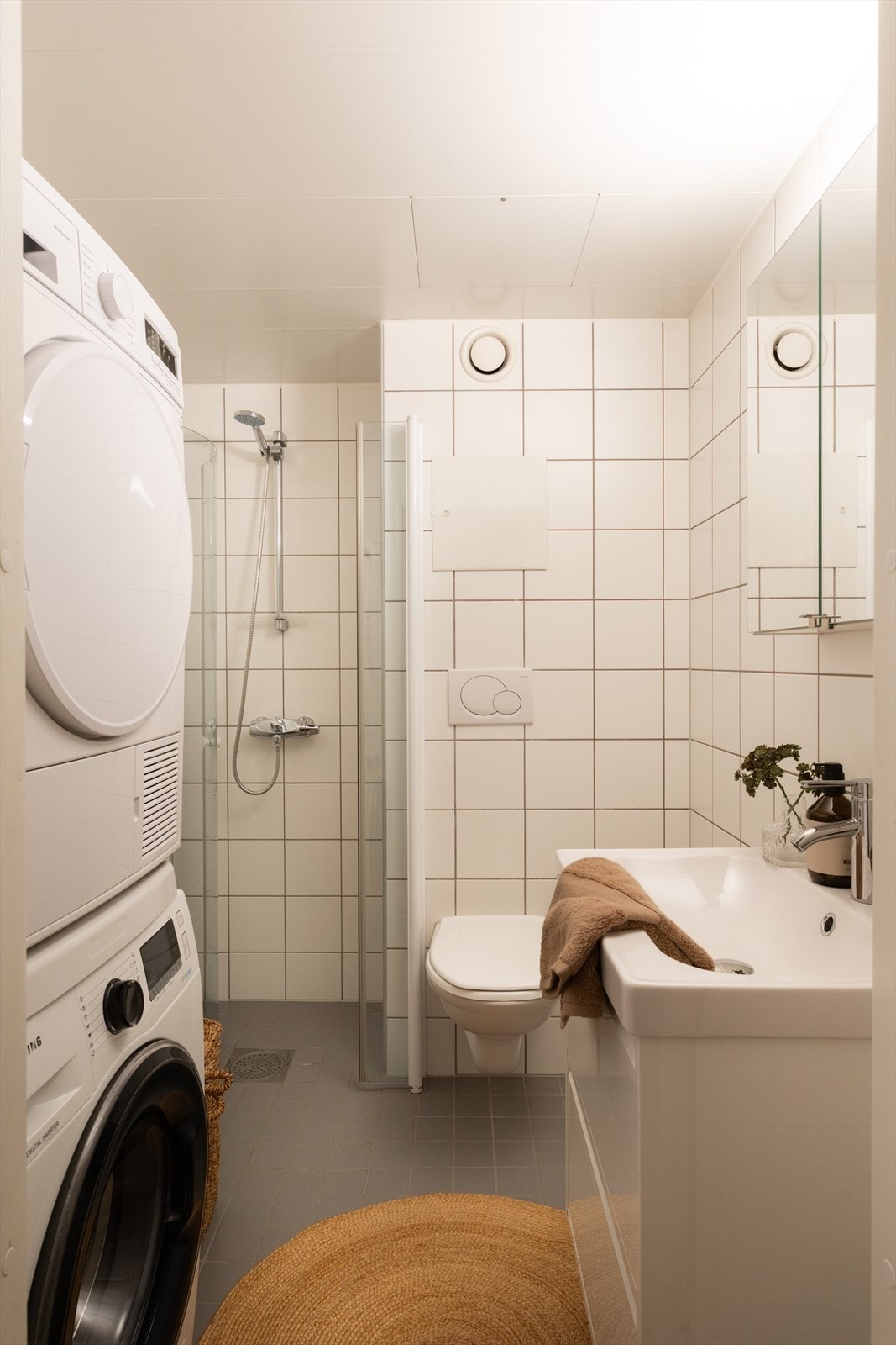 Videre er det opplegg for vaskemaskin! Galleribilde