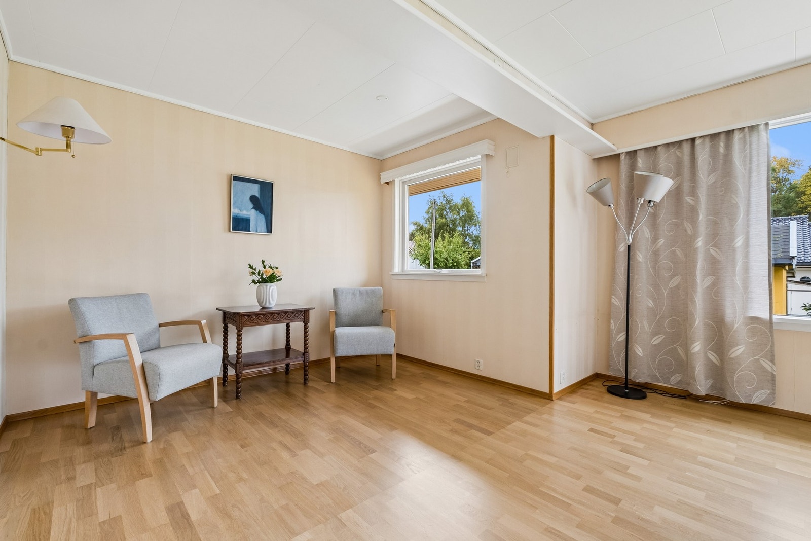 Flere naturlige møbleringssoner, i denne delen var det tidligere soverom som kan reetableres. Galleribilde