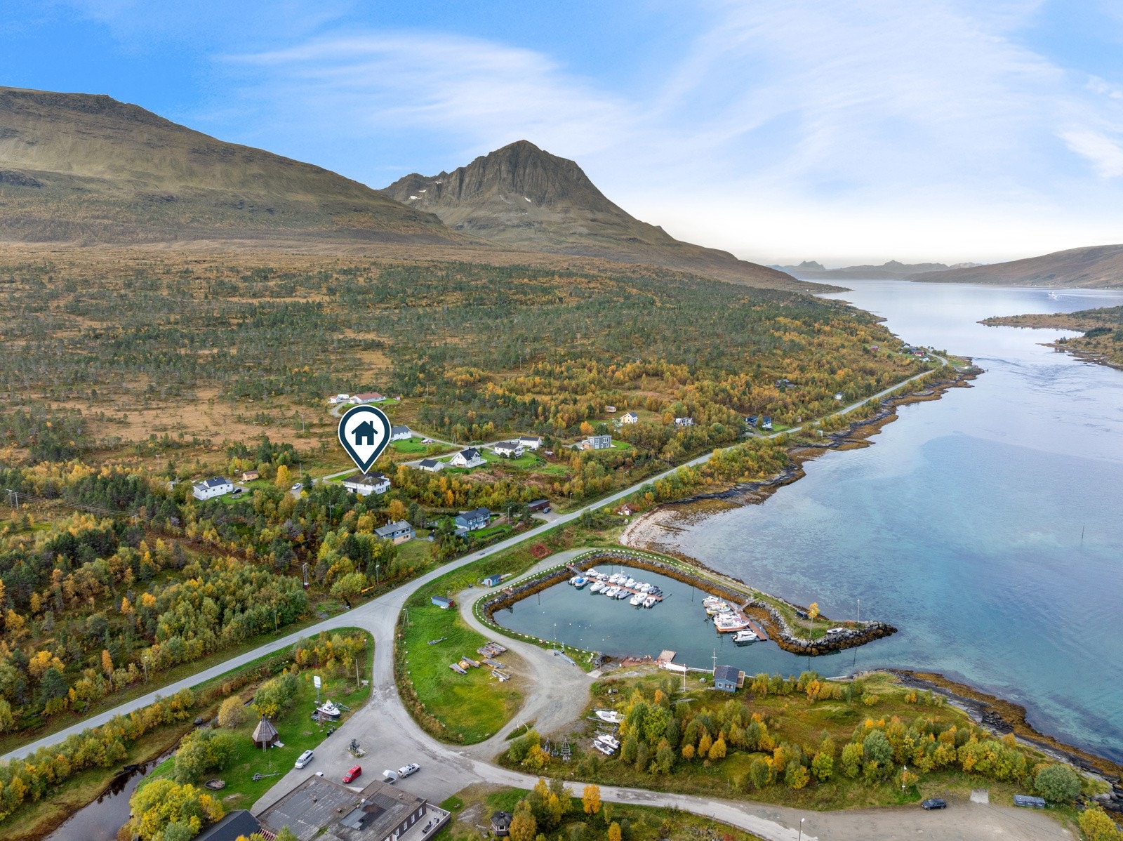 Flott og innholdsrik enebolig på vakre Vikran, med fantastisk utsikt mot Kvaløya og Tromsøya!
