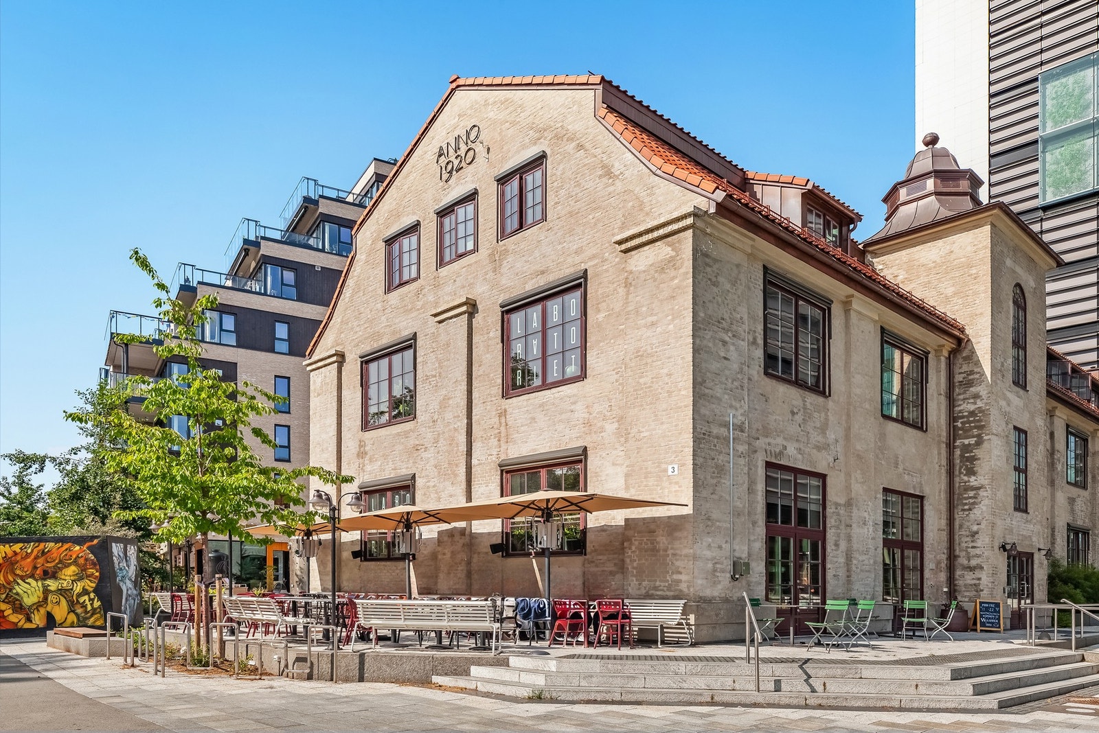Laboratoriet på Harbitz Torg:byr på pubstemning, sport og nye matopplevelser Galleribilde