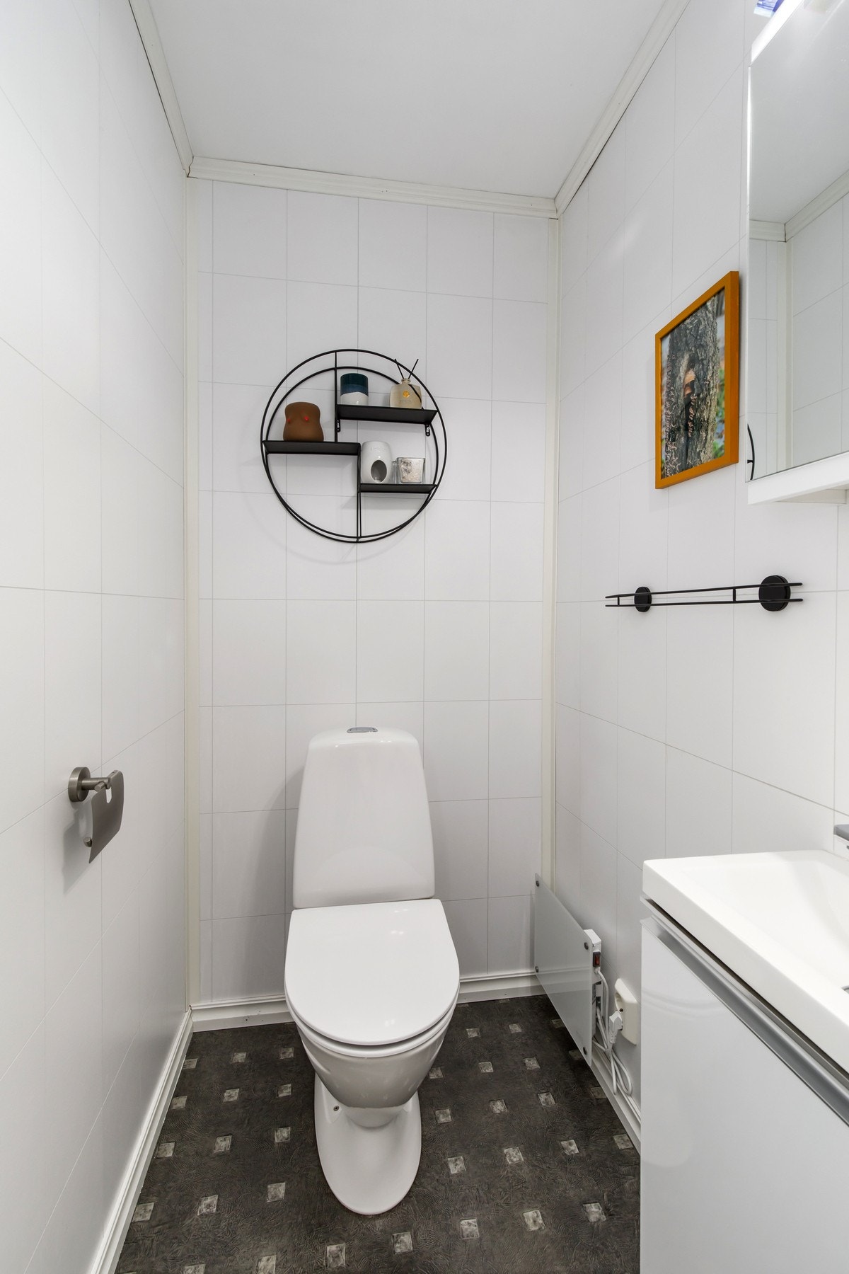 Praktisk med gjestetoalett rett ved inngangspartiet Galleribilde