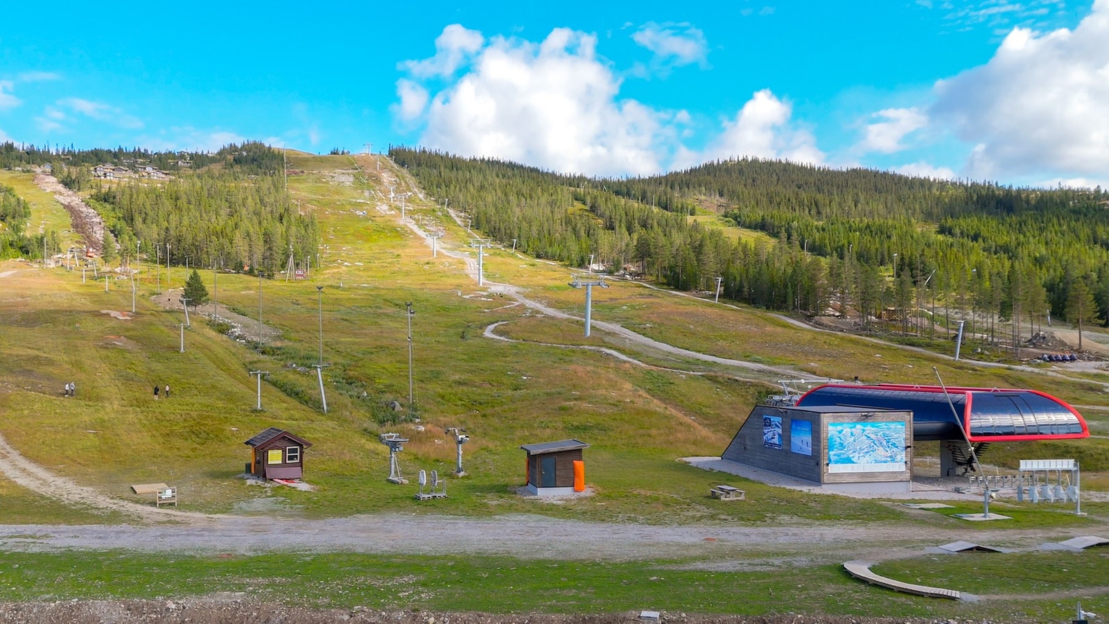 Alpintbakke. (Getmotion). Galleribilde