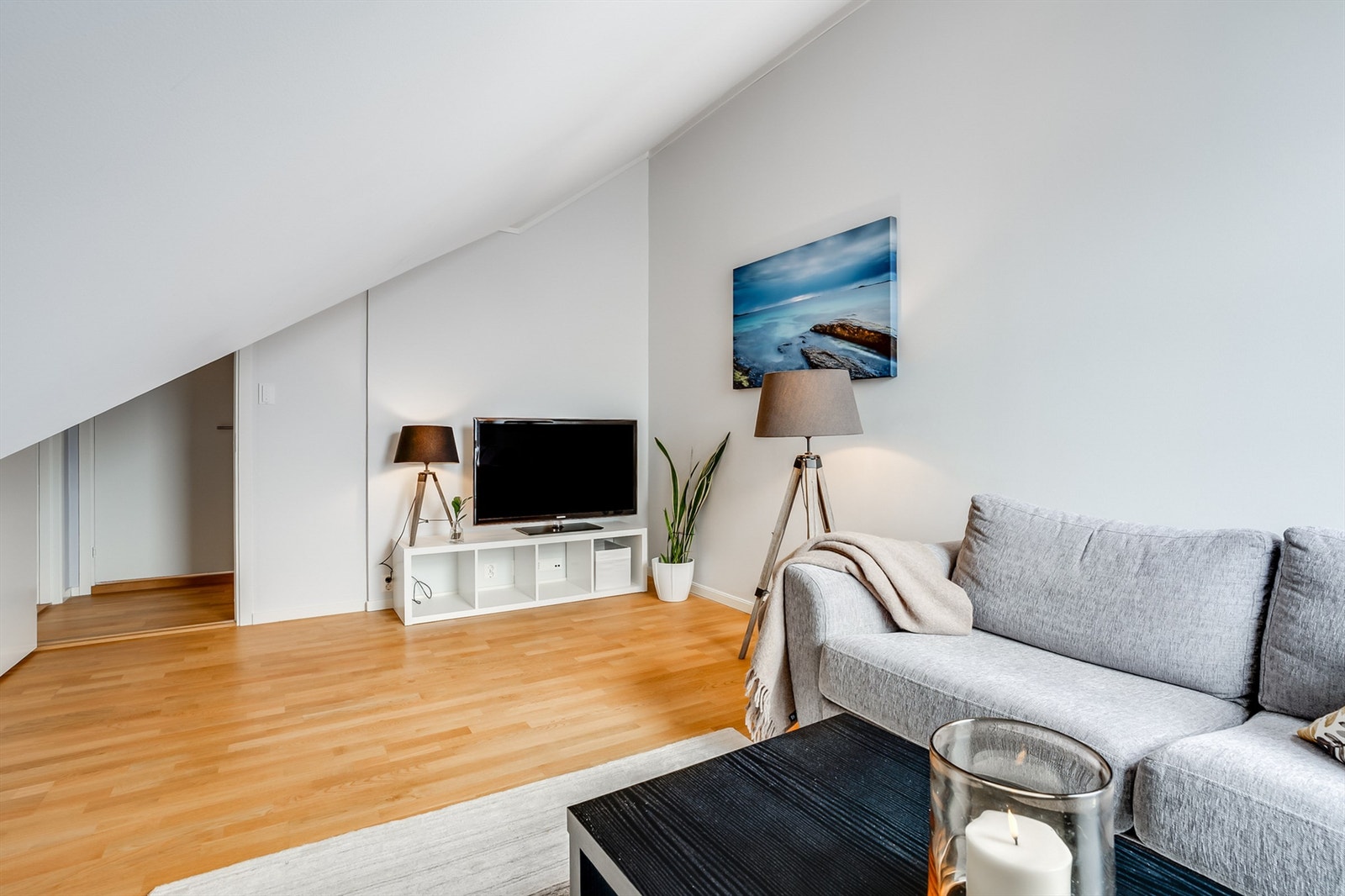 Koselig loftstue med mulighet for bruk som soverom Galleribilde
