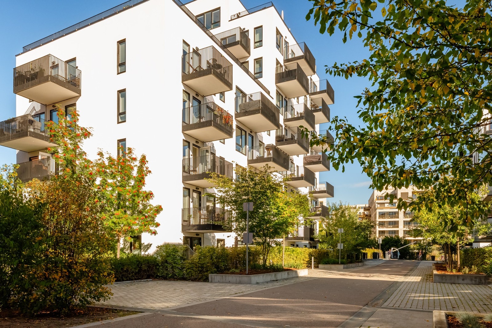 Dette er et hyggelig boområde hvor du finner stort sett alt du trenger i hverdagen i gangavstand. Galleribilde