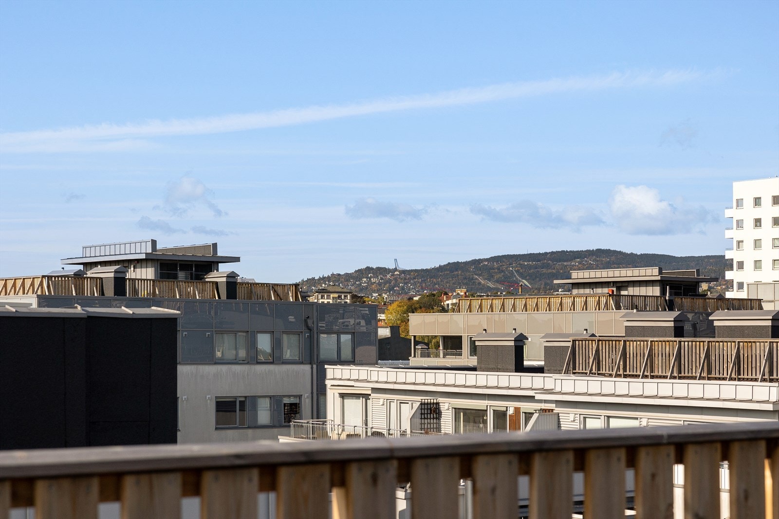 Ikke bare ser du Oslofjorden med også hoppbakken i Holmenkollen Galleribilde