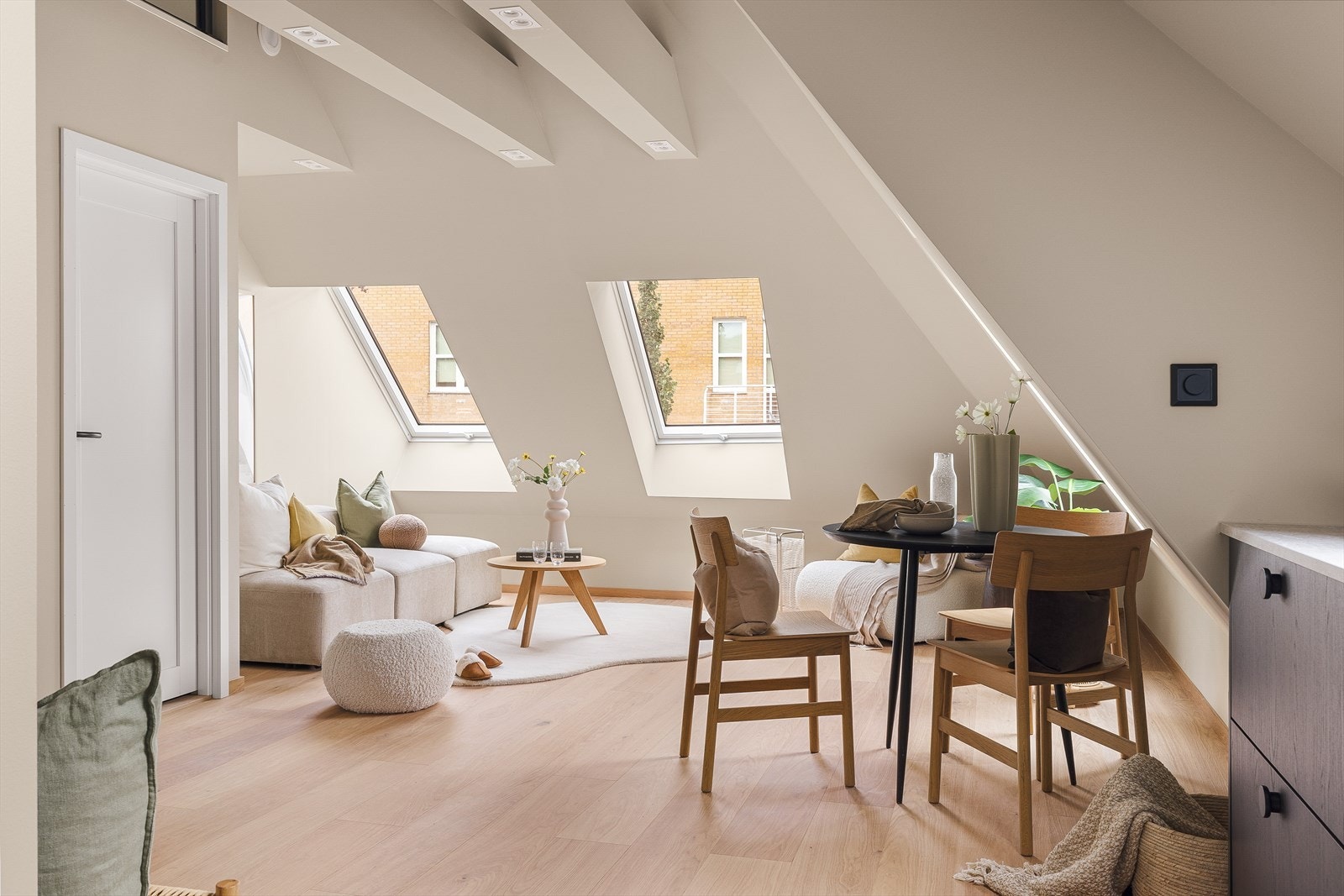 Fana Sparebank Eiendom har gleden av å ønske deg velkommen til Fosswinckels gate 7 presentert av Isaac Dahlin! Foto: Mood Foto. Galleribilde