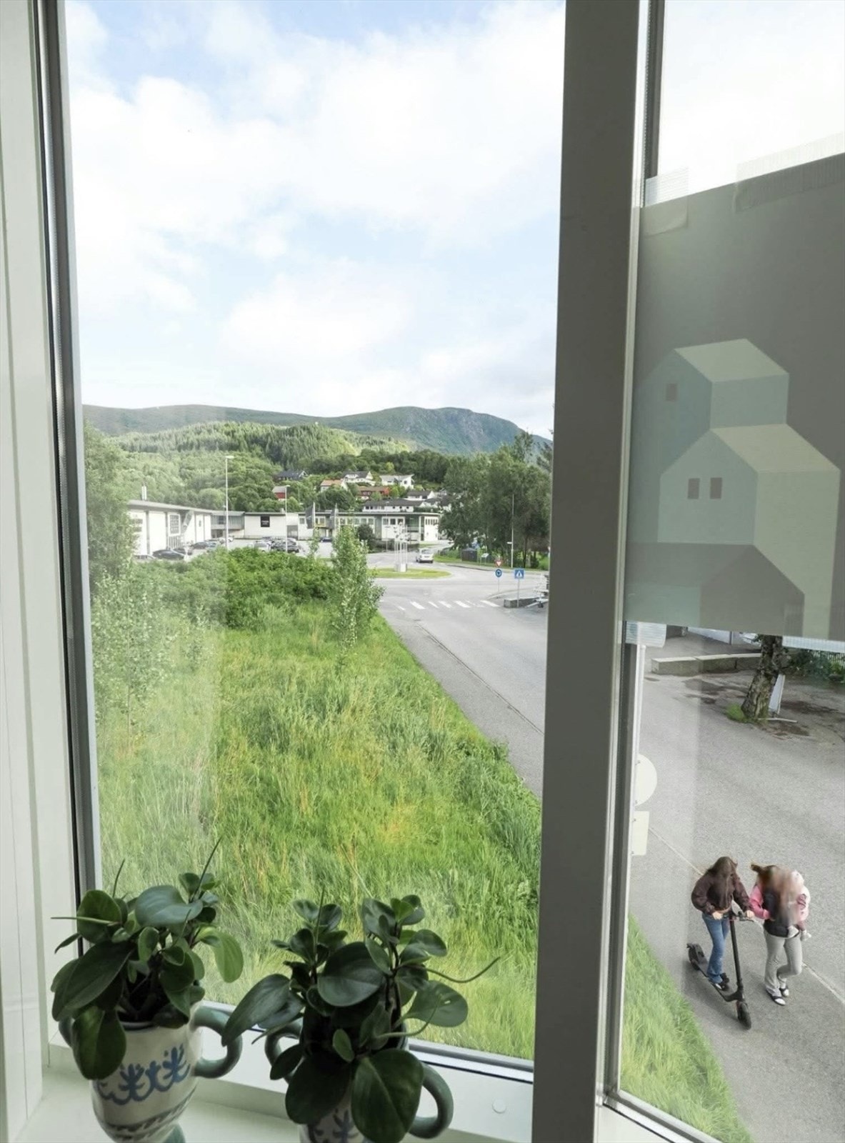 Utsikt (foto av selger). Galleribilde