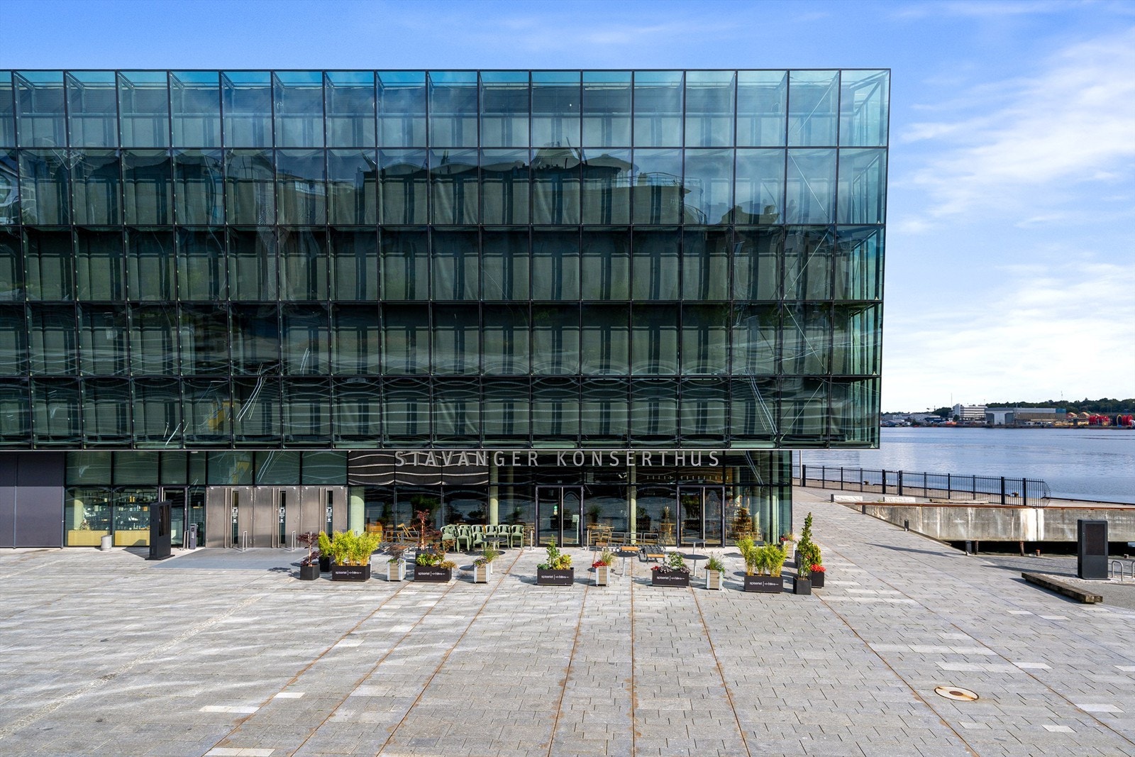 Stavanger konserthus like ved. Galleribilde