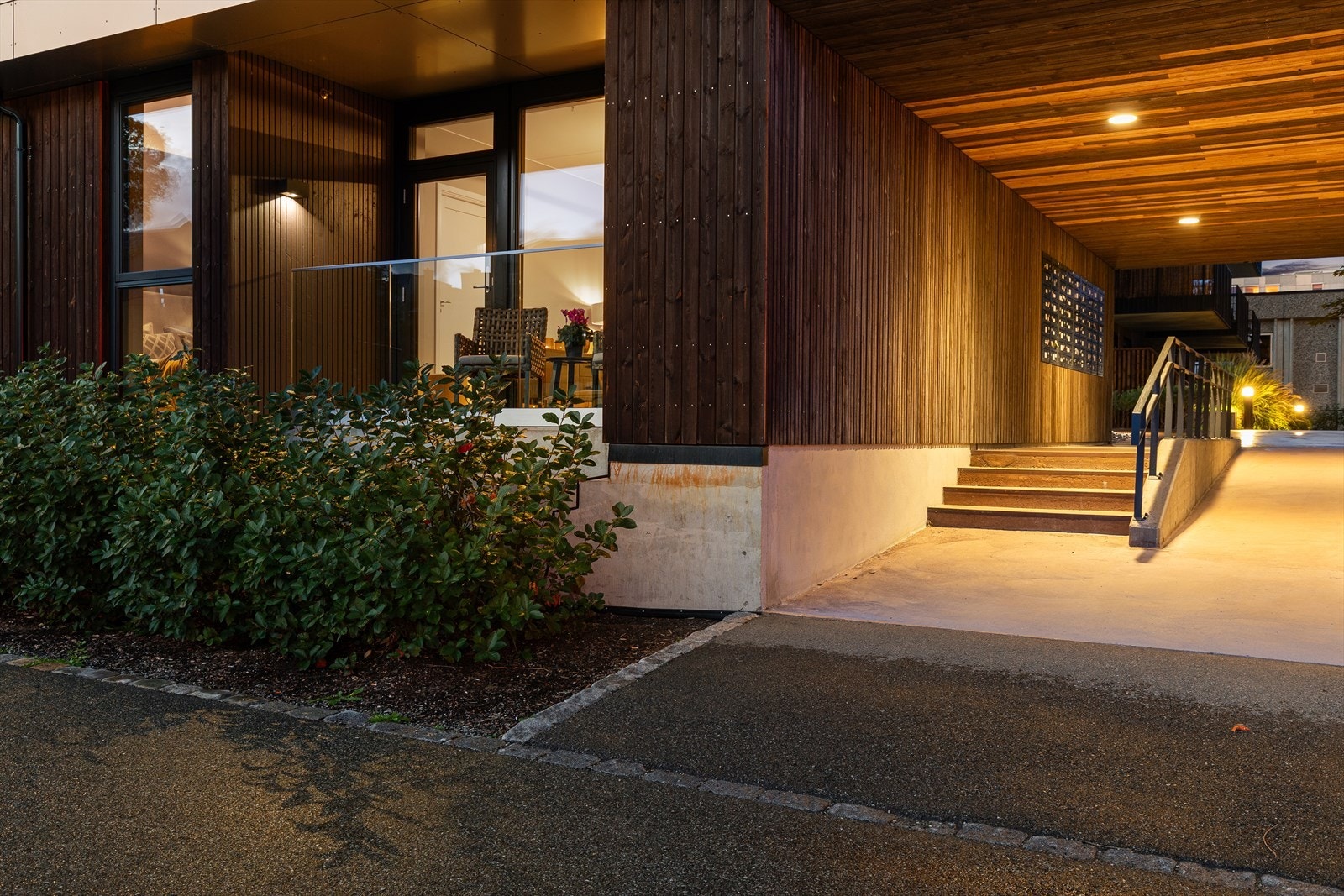 Sameiet har et hyggelig inngangsparti Galleribilde